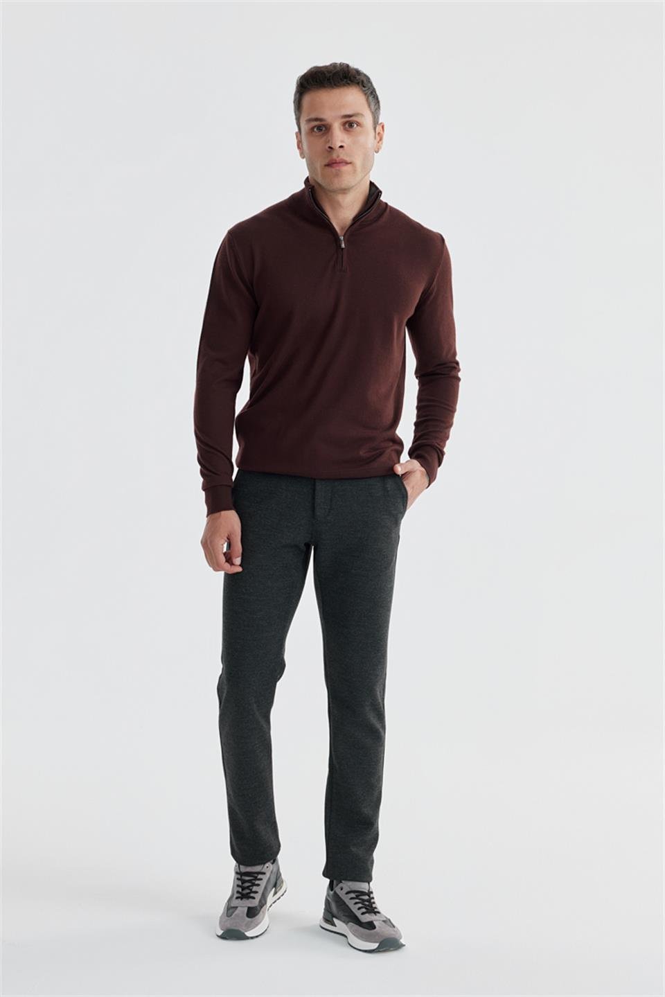 Maroon Slim Fit Zippered Straight Collar Knitted Sweater