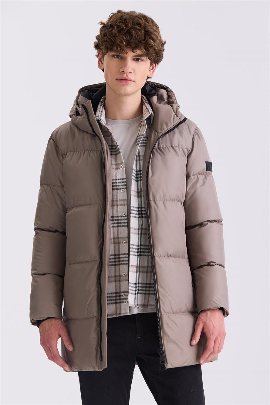 Full Length Winter Jacket With A Vızon Comfort Fit Hood