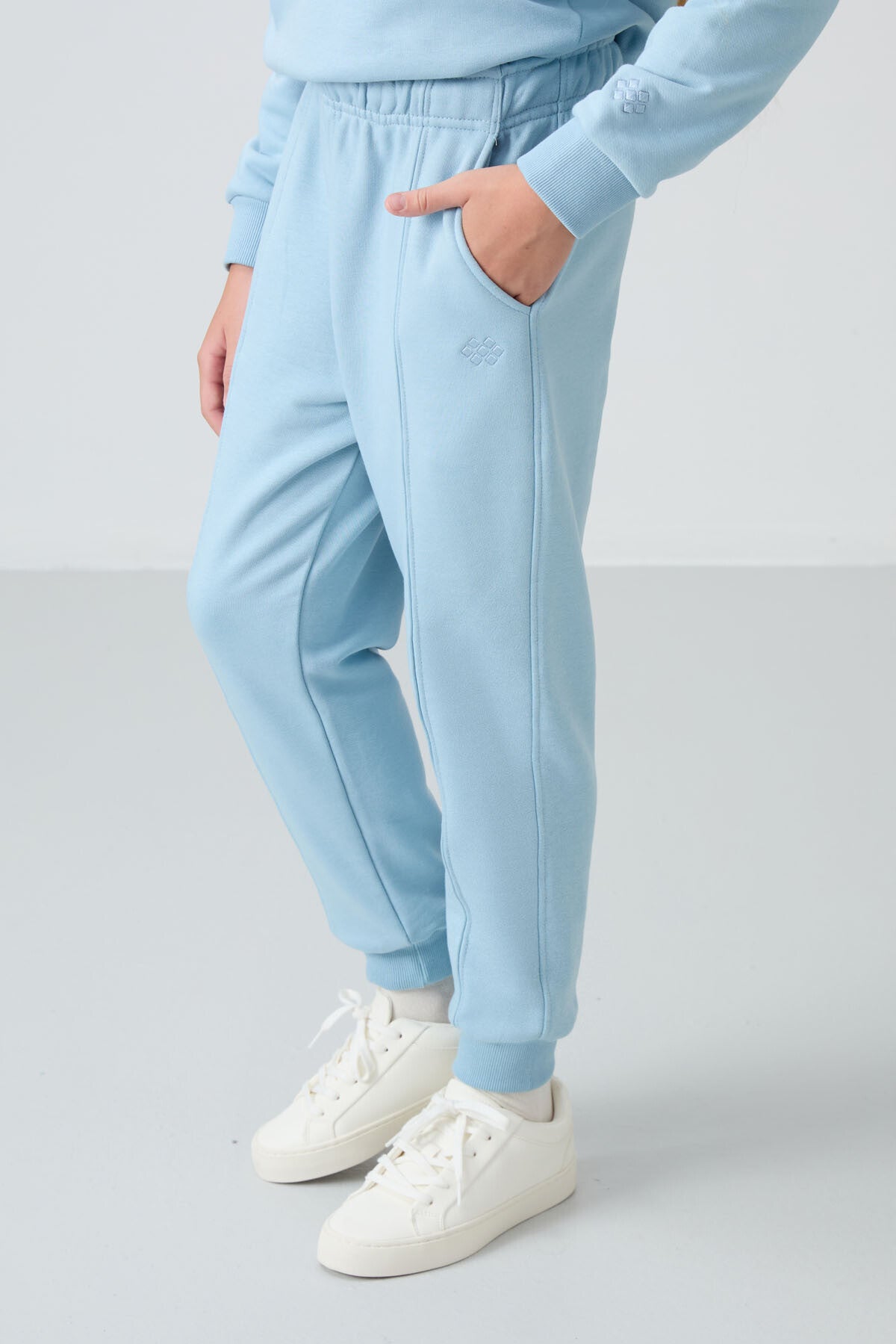 Light Blue Cotton Fleece-Lined Soft Textured Oversize Embroidered Girls' Tracksuit Set - 75145