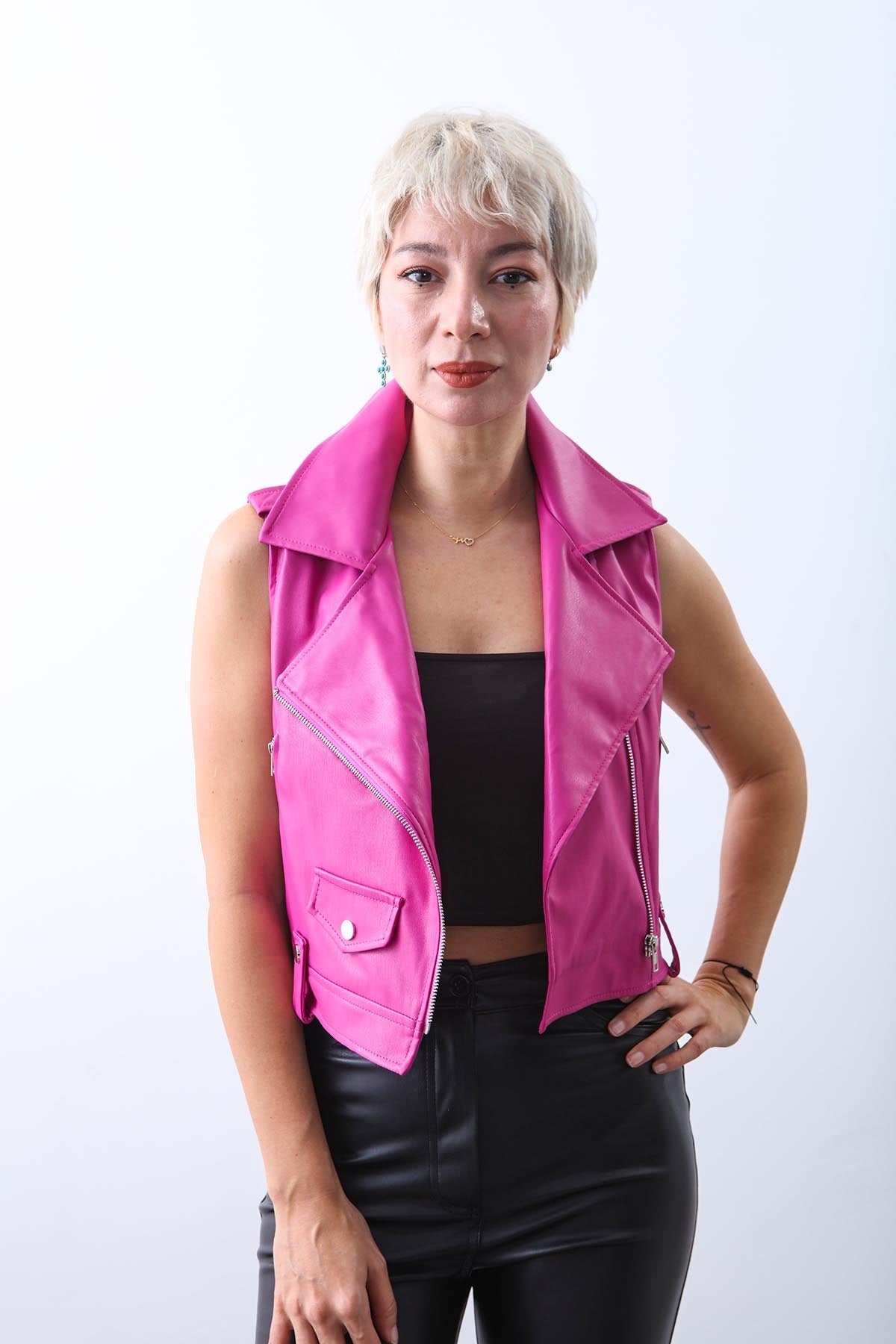 ZIPPERED LEATHER VEST