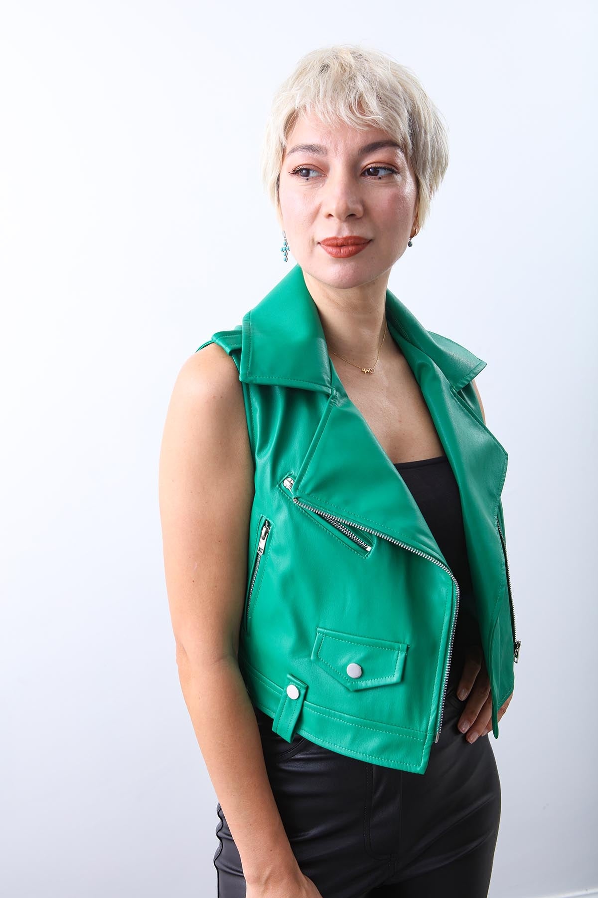 ZIPPERED LEATHER VEST