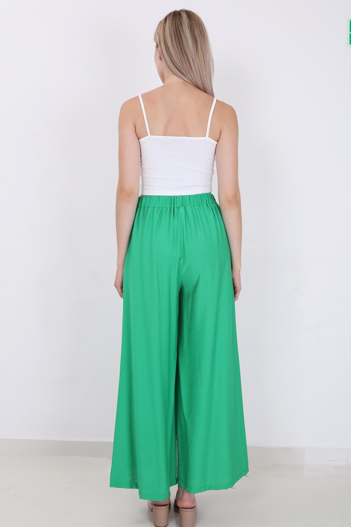 STYLISH WIDE LEG TROUSERS WITH ELASTANE BACK