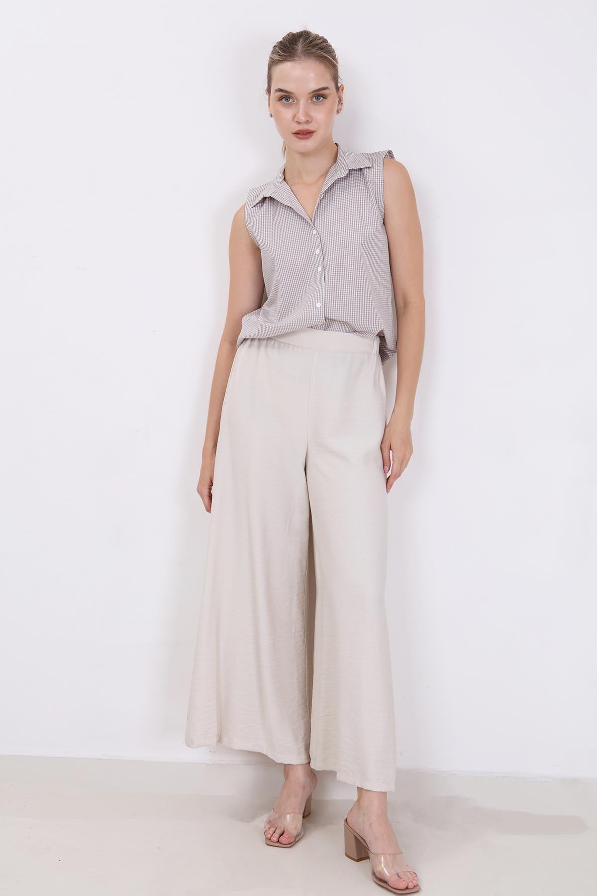 STYLISH WIDE LEG TROUSERS WITH ELASTANE BACK
