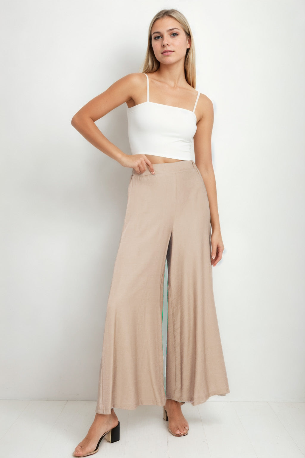 STYLISH WIDE LEG TROUSERS WITH ELASTANE BACK