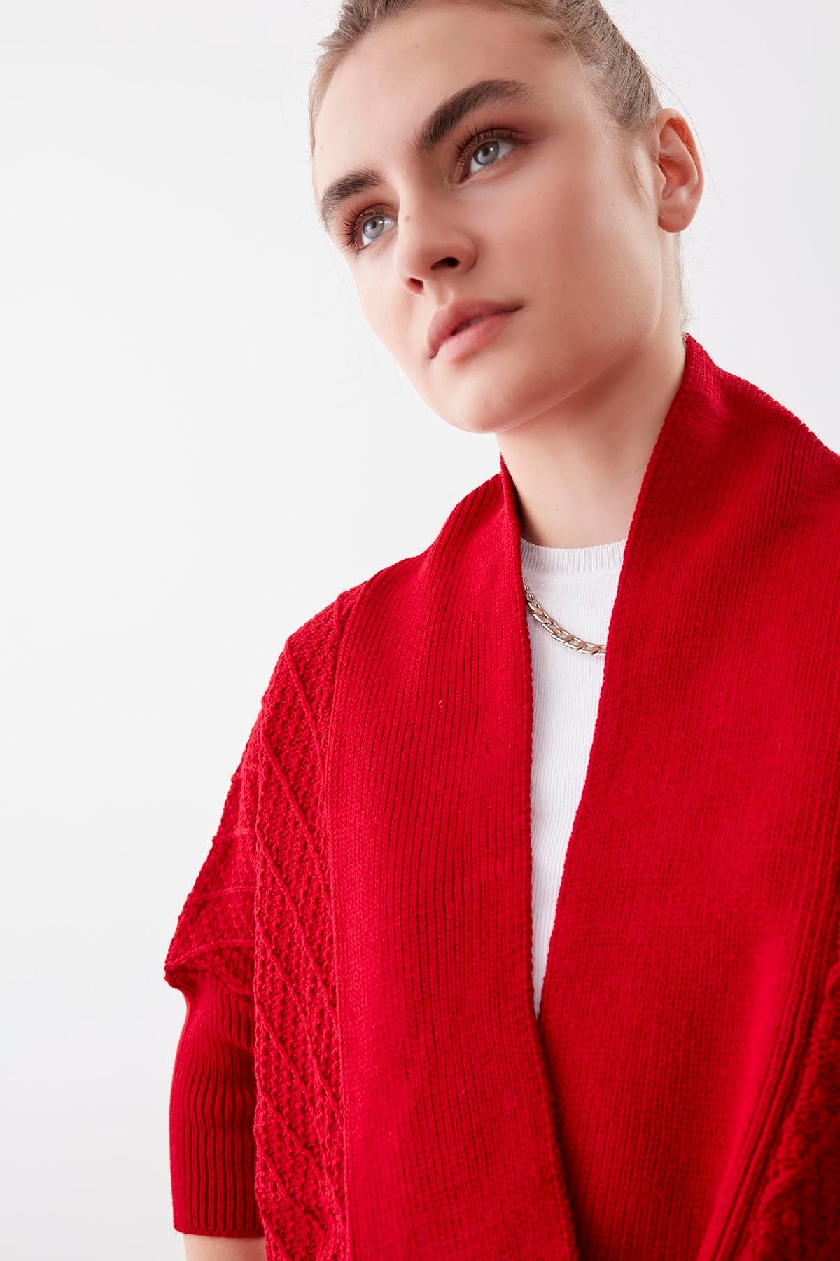LOOSE KNITTED CARDIGAN WITH ASYMMETRIC ZIPPER