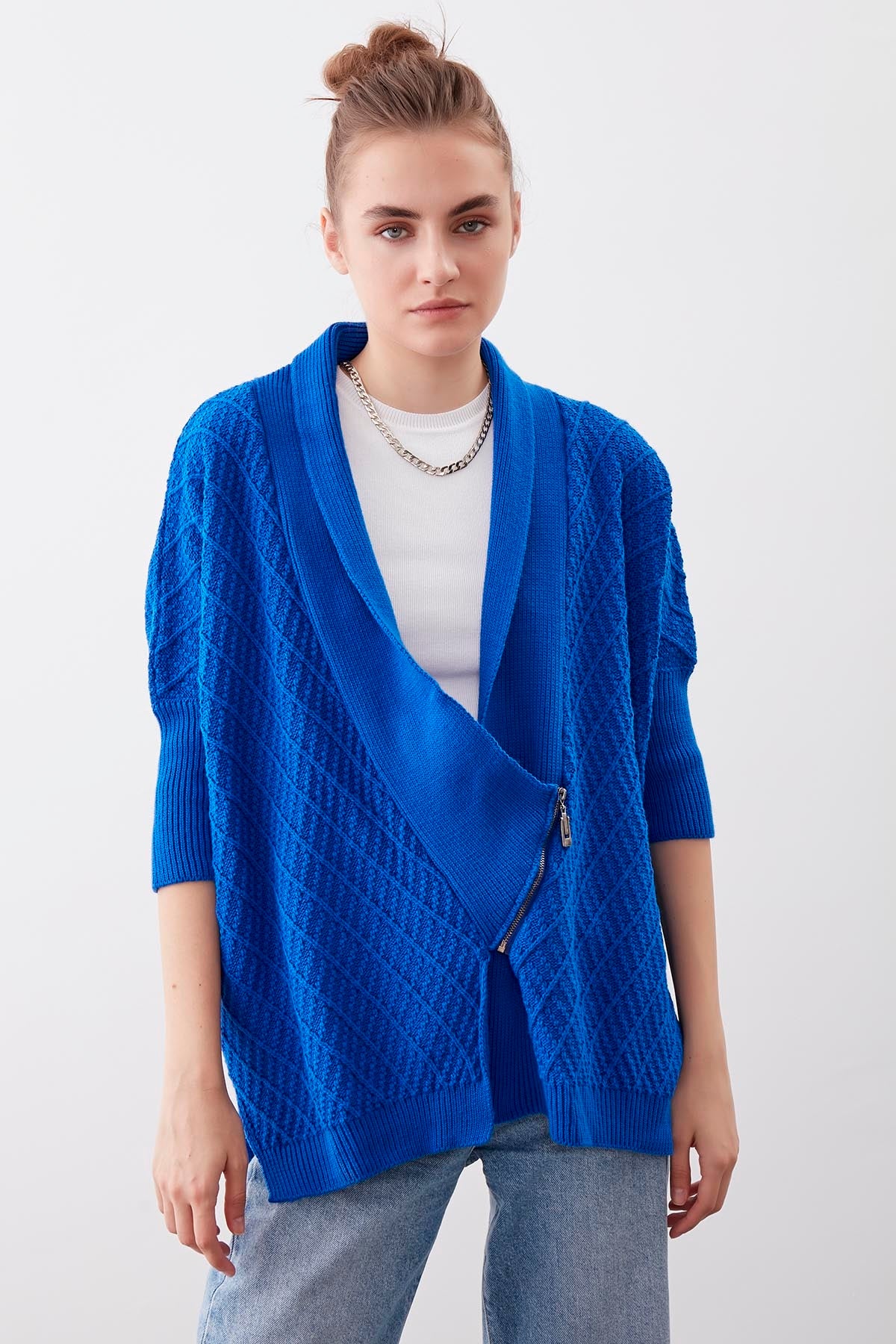 LOOSE KNITTED CARDIGAN WITH ASYMMETRIC ZIPPER