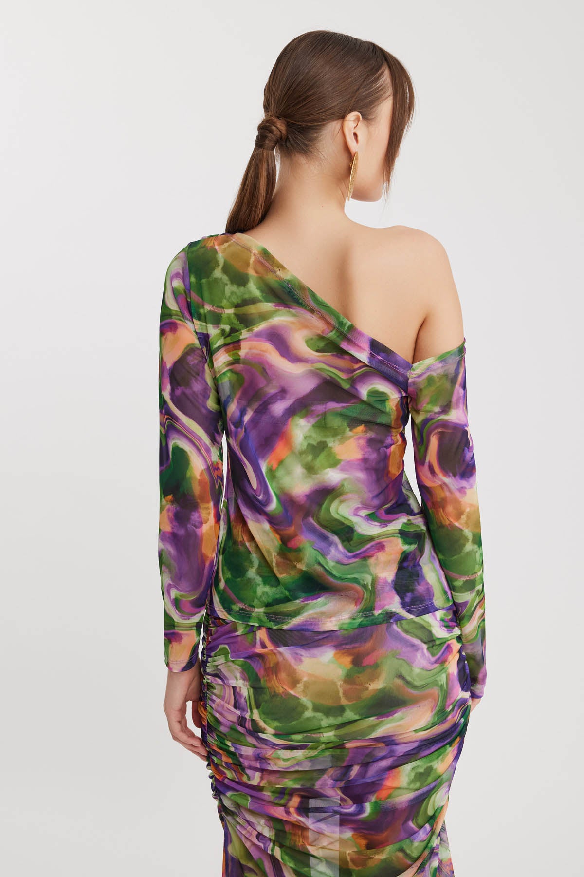 ASYMMETRIC COLLAR TUBE BLOUSE