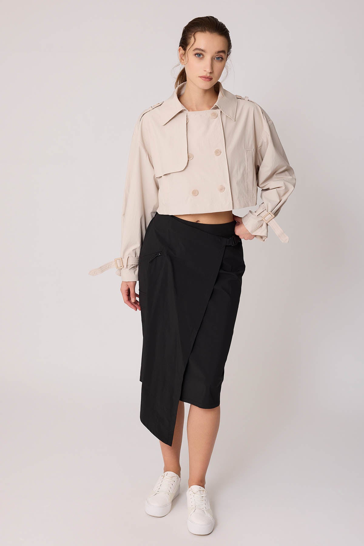 CROP TRENCH COAT WITH LINED FRONT BUTTON