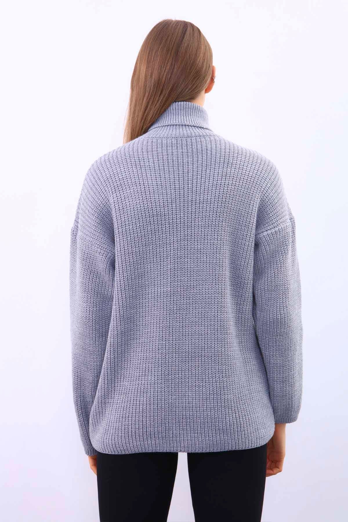 TURTLENECK KNITTED SWEATER