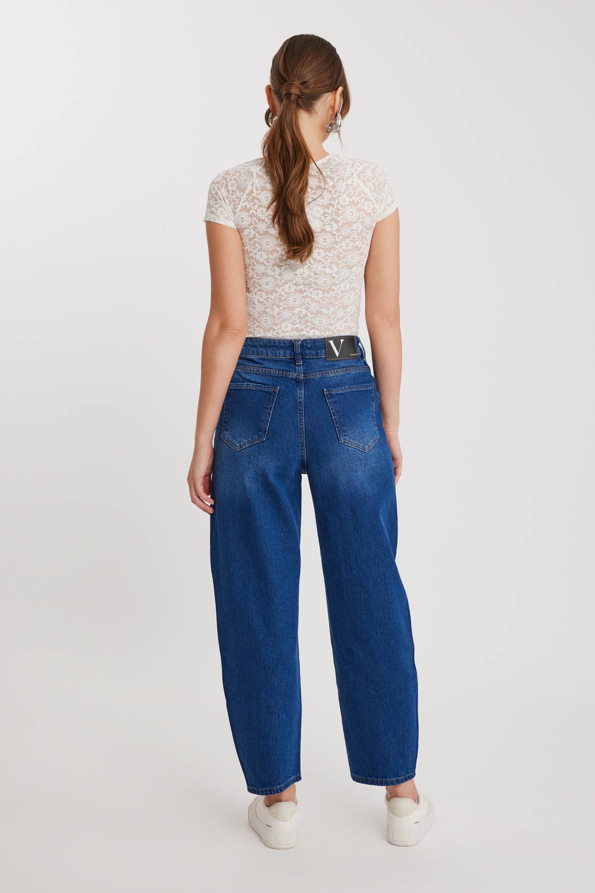 LOOSE FIT JEANS