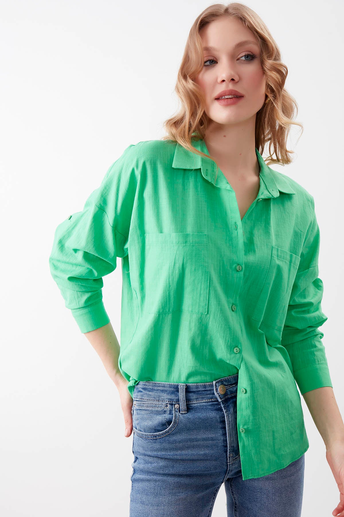 BASIC COMFY FRONT POCKET SHIRT