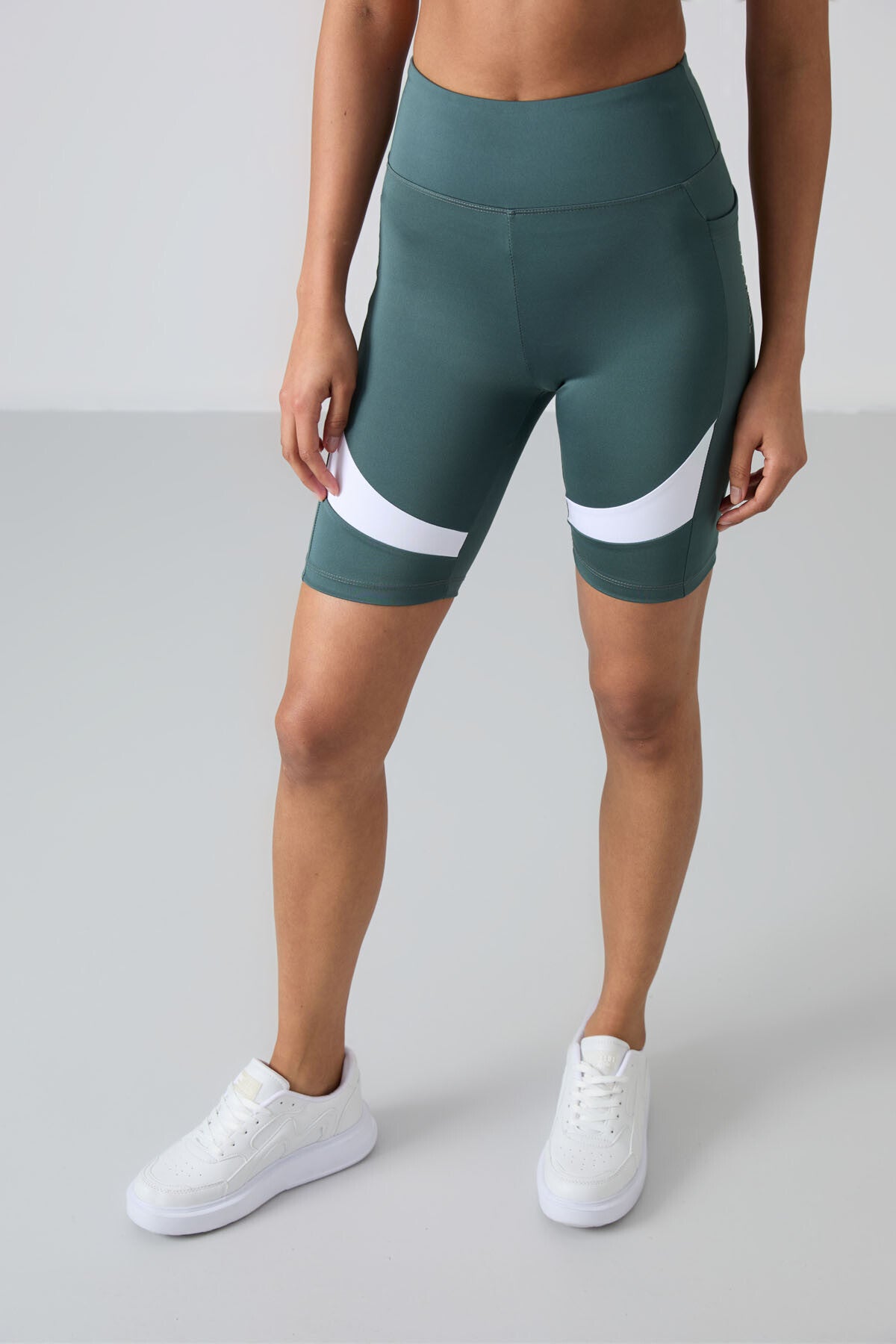 Forest Green Polyester Flexible Standard Fit Performance Women's Biker Tights - 91012