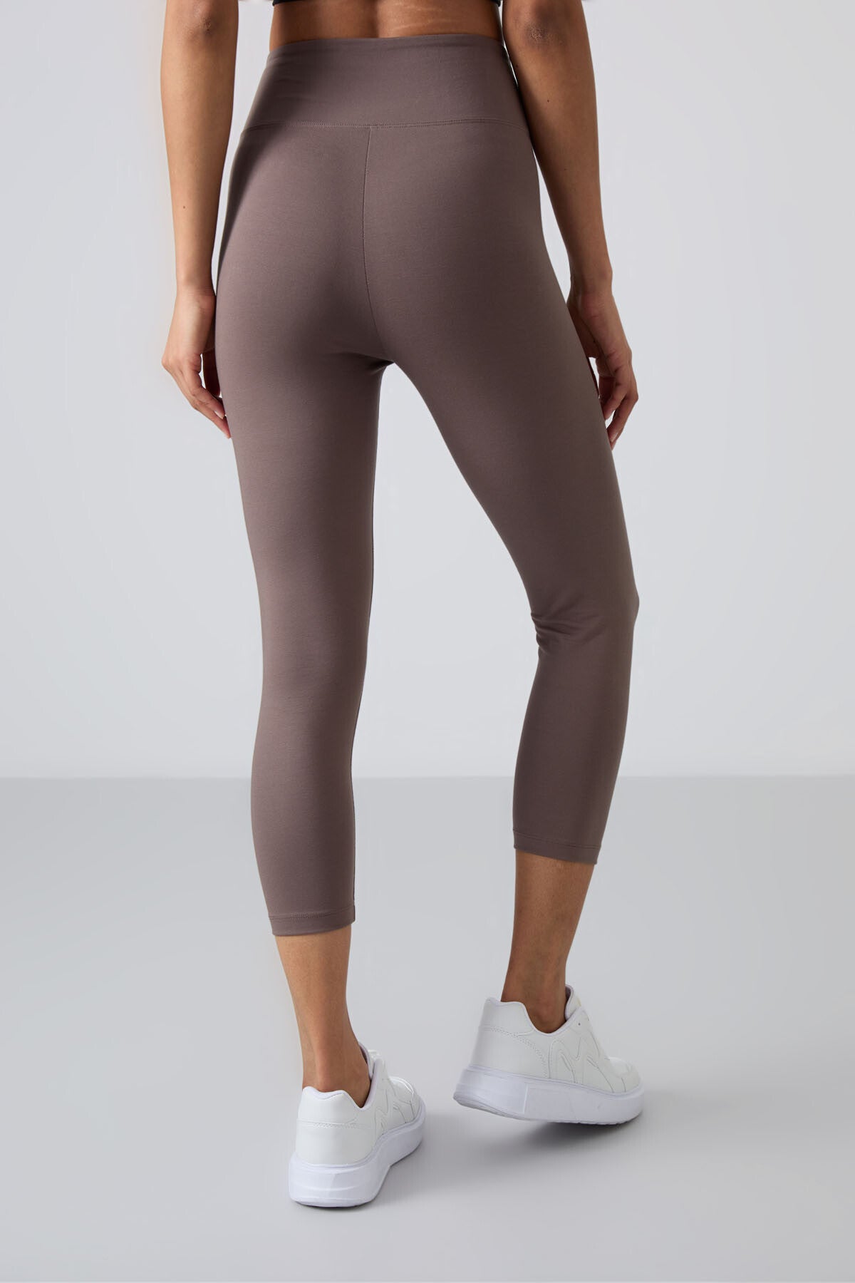 Brown High Waist Slim Fit Narrow Leg Women's Capri Tights - 93097
