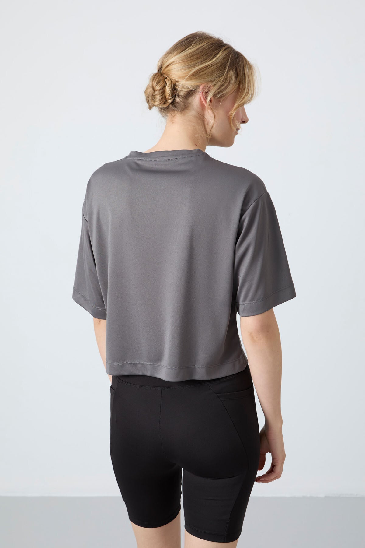 Dark Grey Polyester Breathable Textured Thin Flexible Oversize Fit Performance Women's T-Shirt - 97284