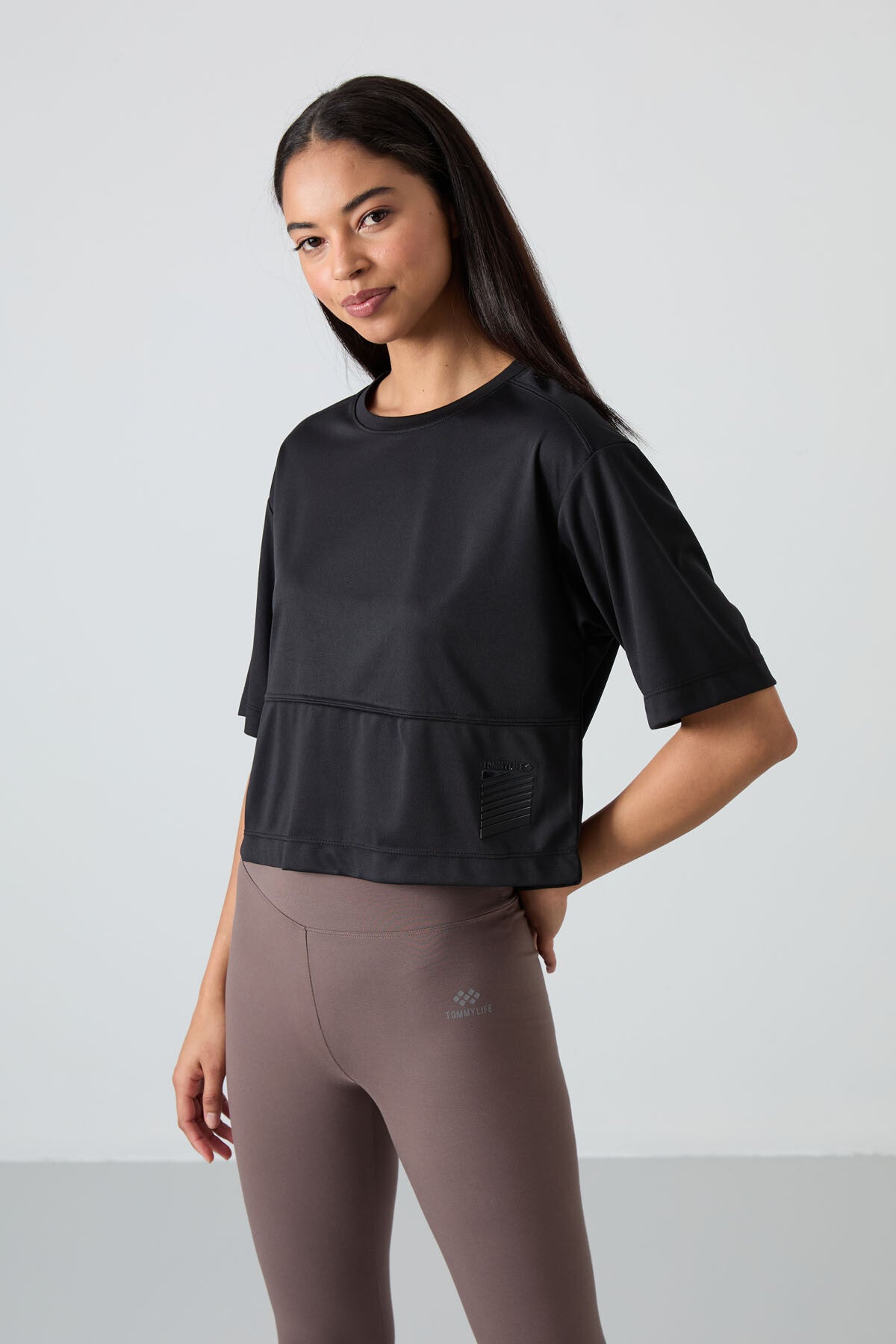 Black Polyester Breathable Textured Thin Flexible Oversize Fit Performance Women's T-Shirt - 97284