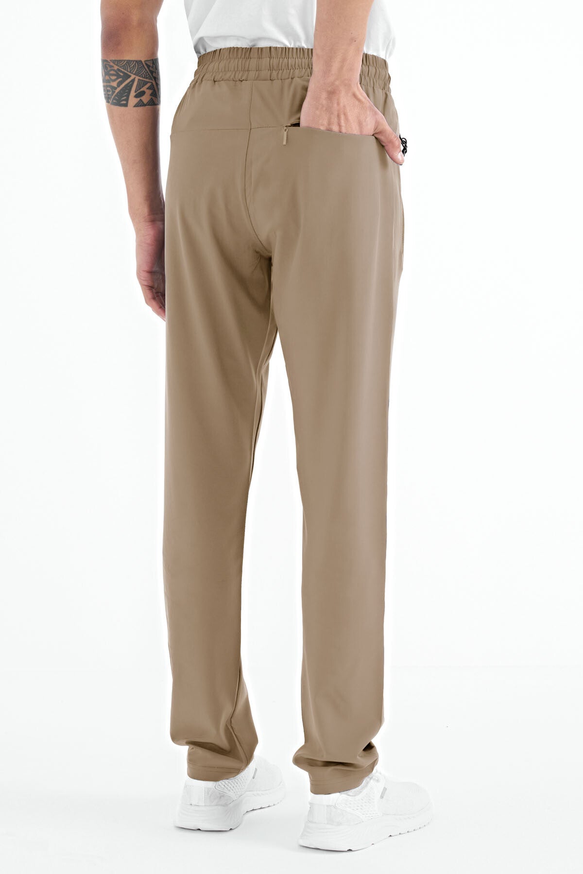 Men's Zip-Up Three-Pocket Standard Fit Classic Hem Tracksuit Bottom - 84768