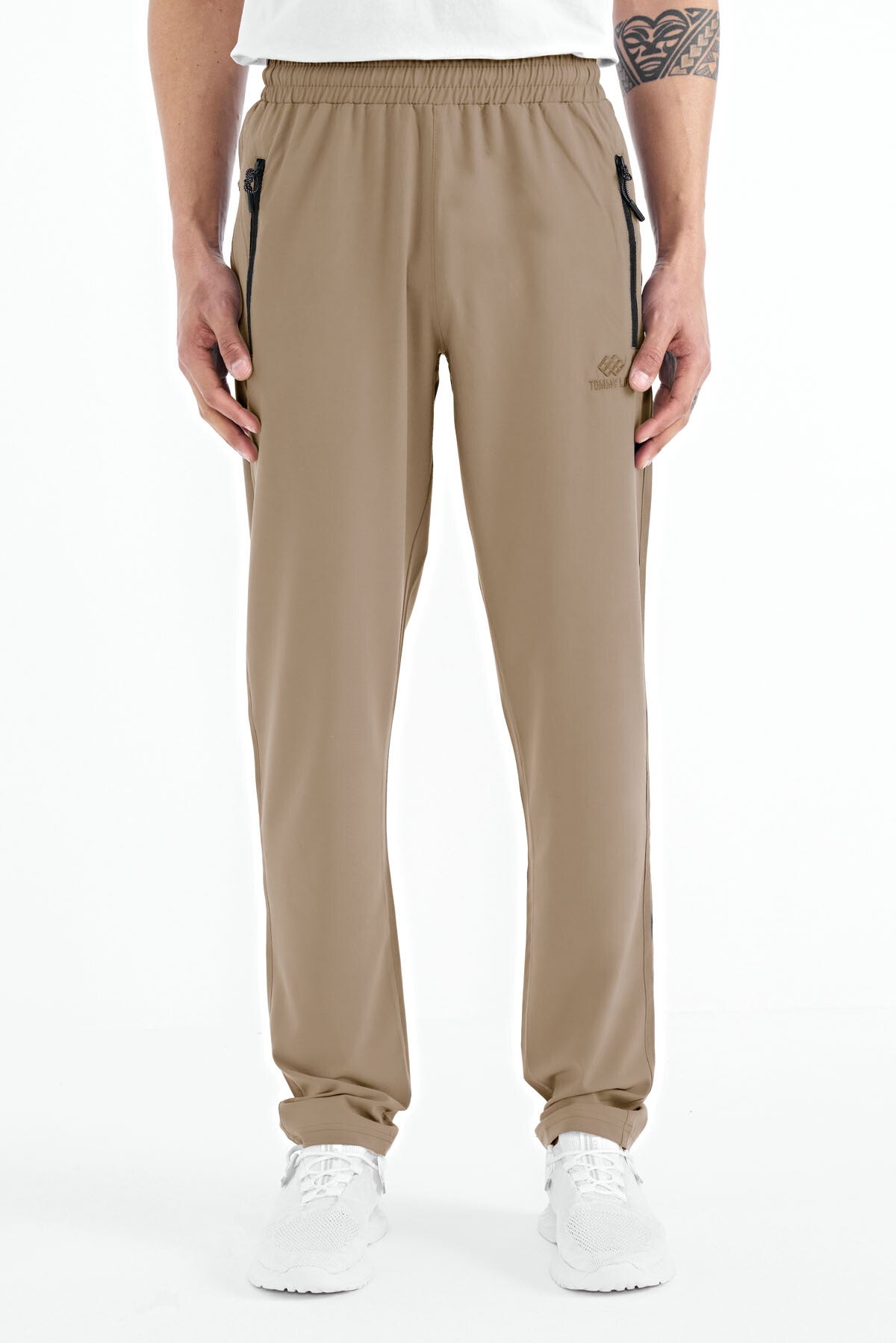 Men's Zip-Up Three-Pocket Standard Fit Classic Hem Tracksuit Bottom - 84768
