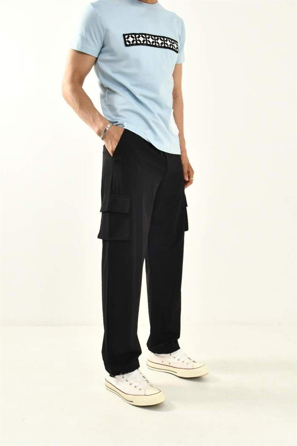 Cargo Pocketed Baggy Fit Trousers