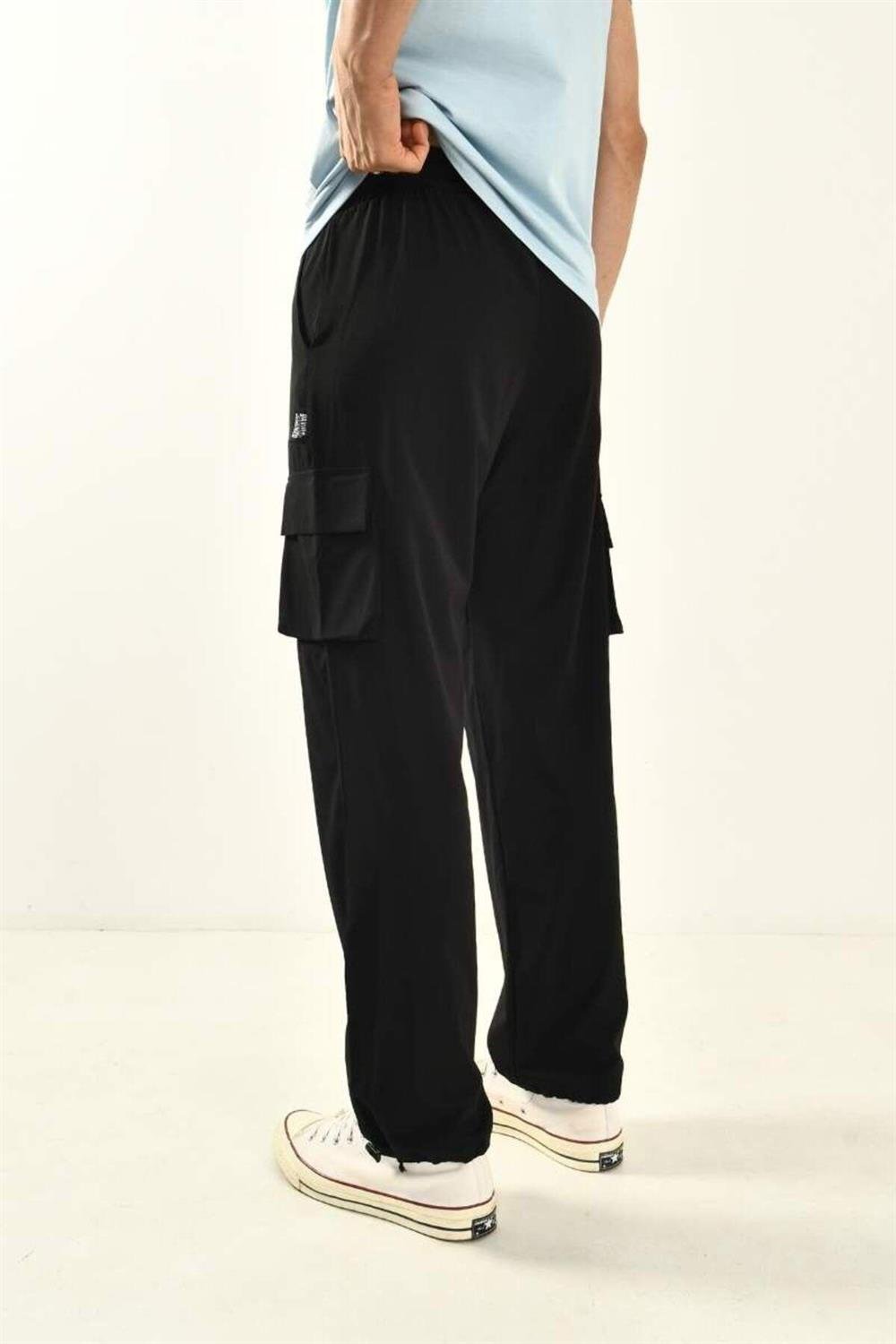 Cargo Pocketed Baggy Fit Trousers