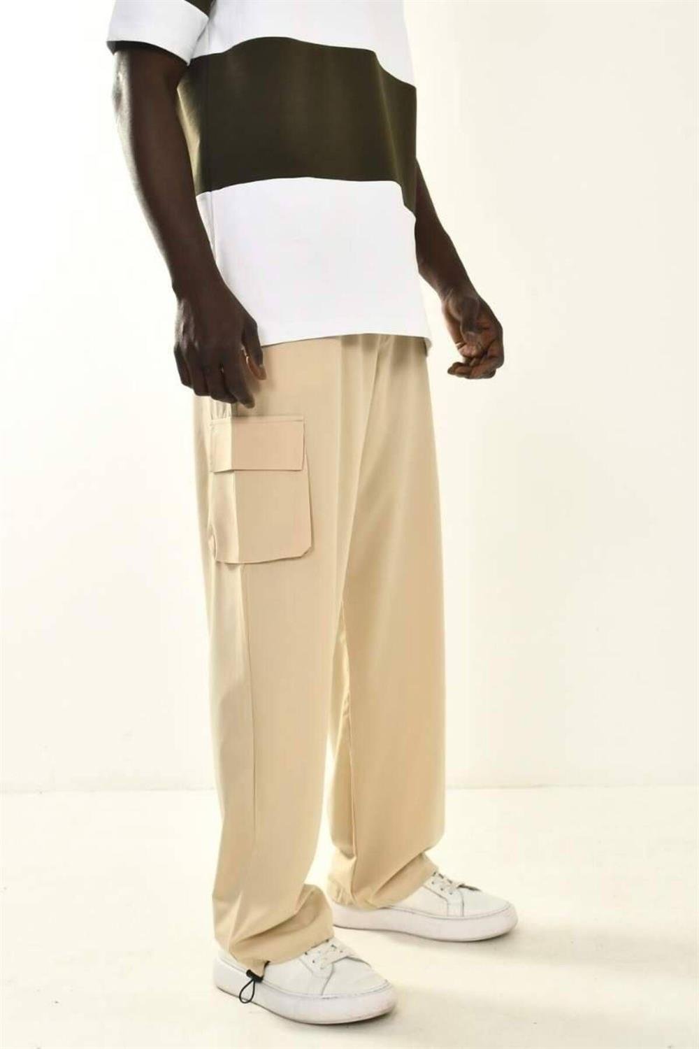 Cargo Pocketed Baggy Fit Trousers