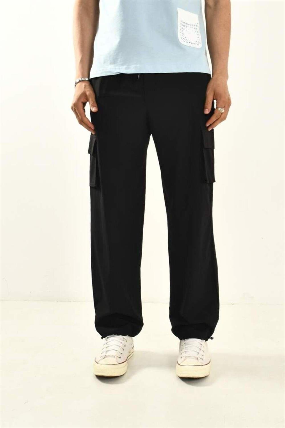 Cargo Pocketed Baggy Fit Trousers
