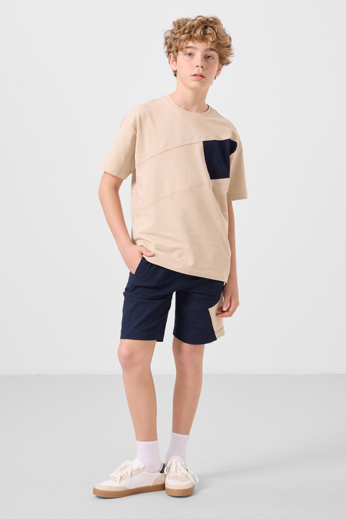 Beige-Navy Cotton Oversize Fit Weaving Lightweight Flexible Chino Boy Shorts Set - 11275
