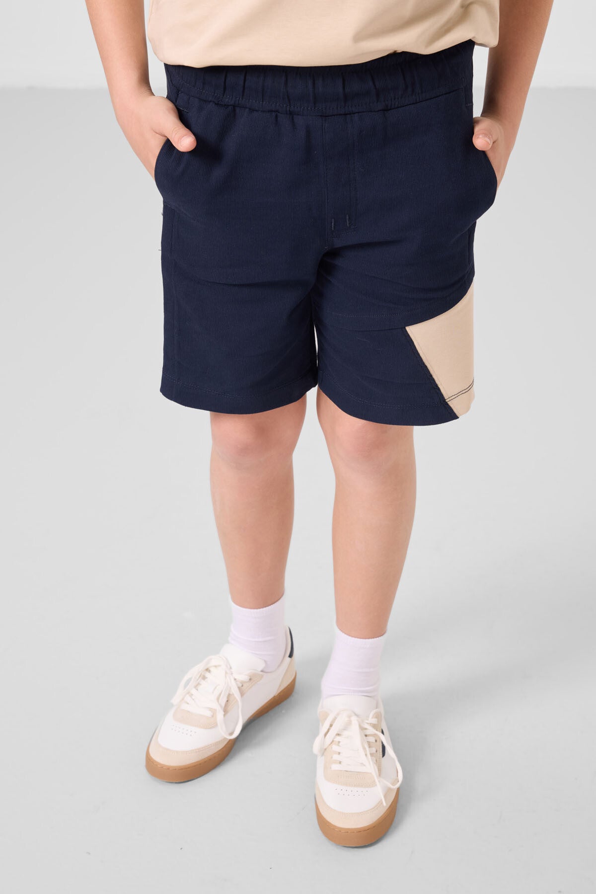Beige-Navy Cotton Oversize Fit Weaving Lightweight Flexible Chino Boy Shorts Set - 11275