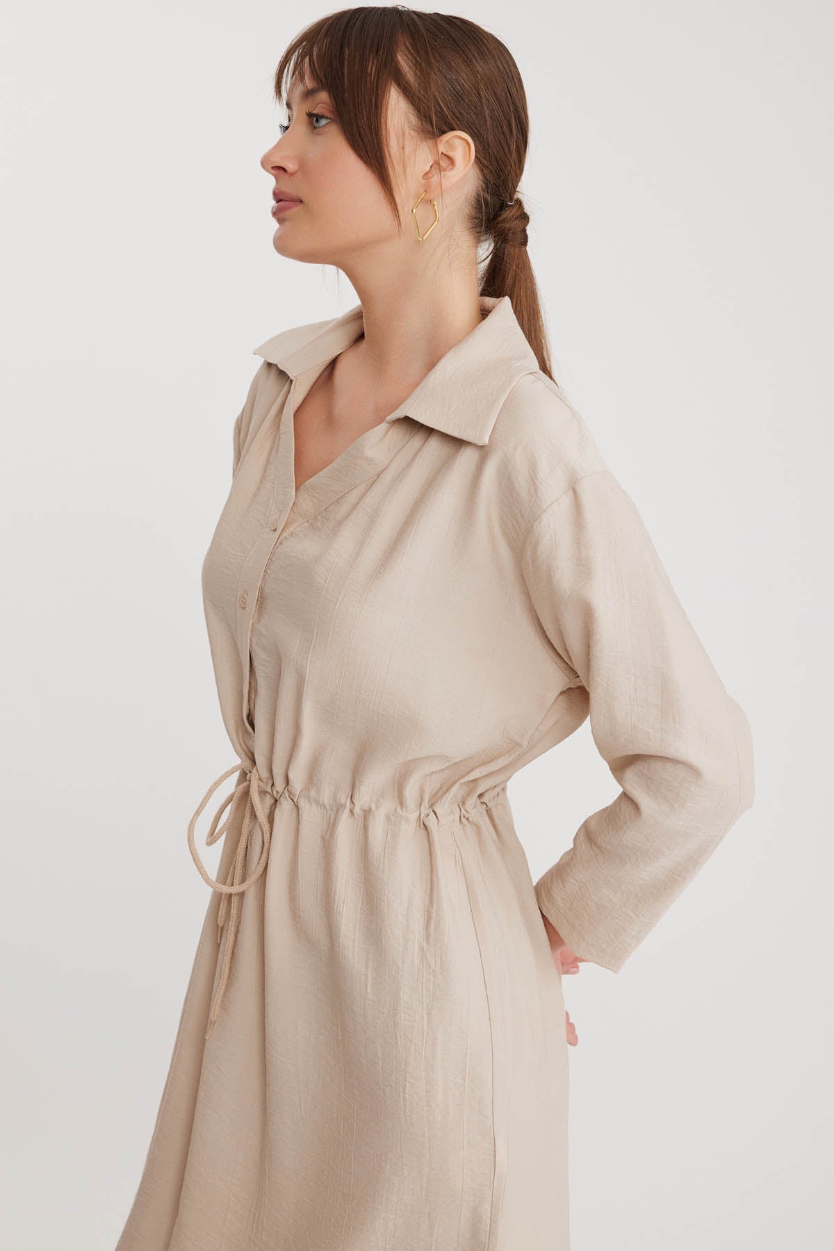 DRESS WITH BELT-BENT CRINKLE BUTTON