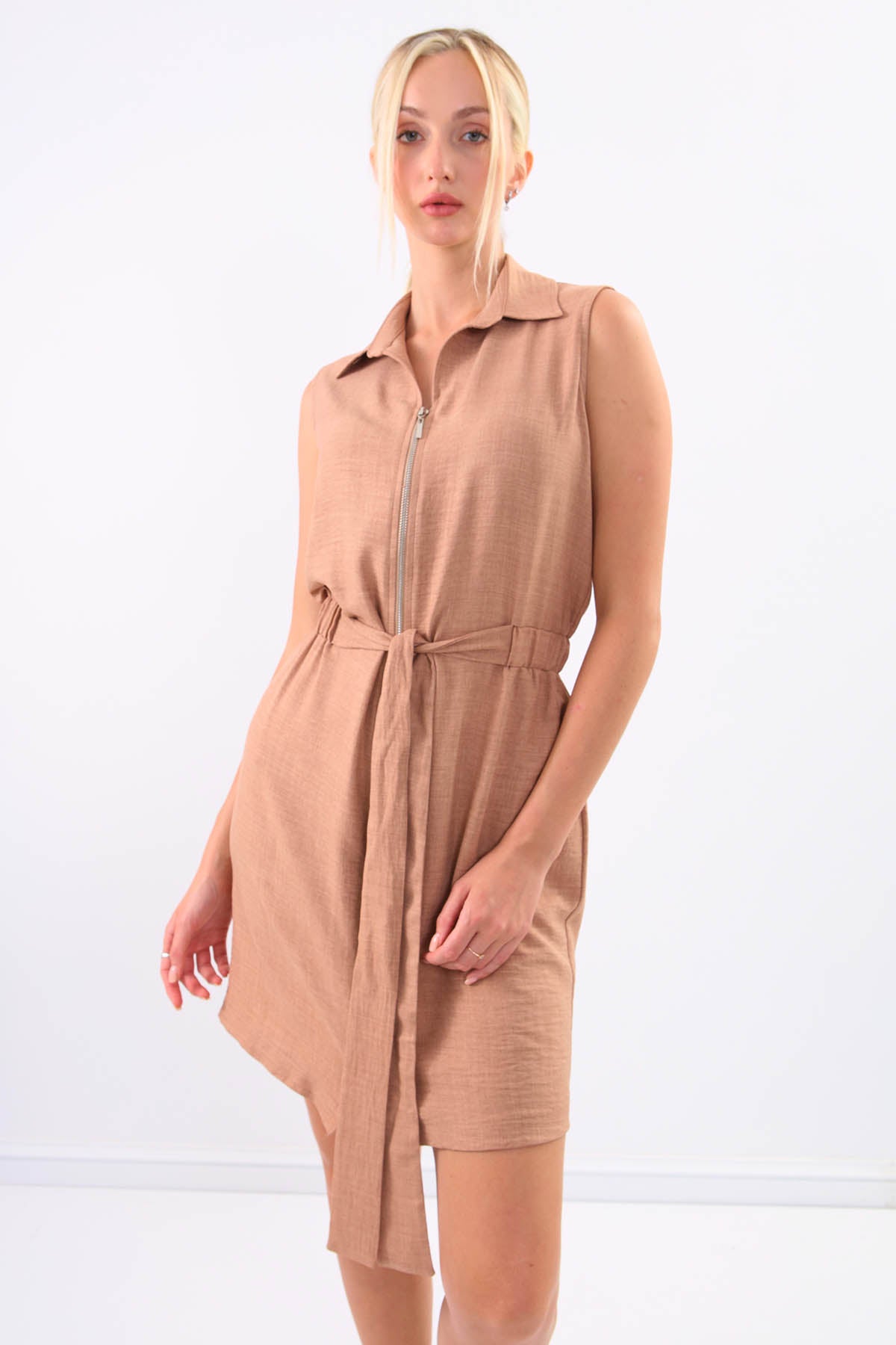 SLEEVELESS DRESS WITH WAIST-STRAPPED FRONT