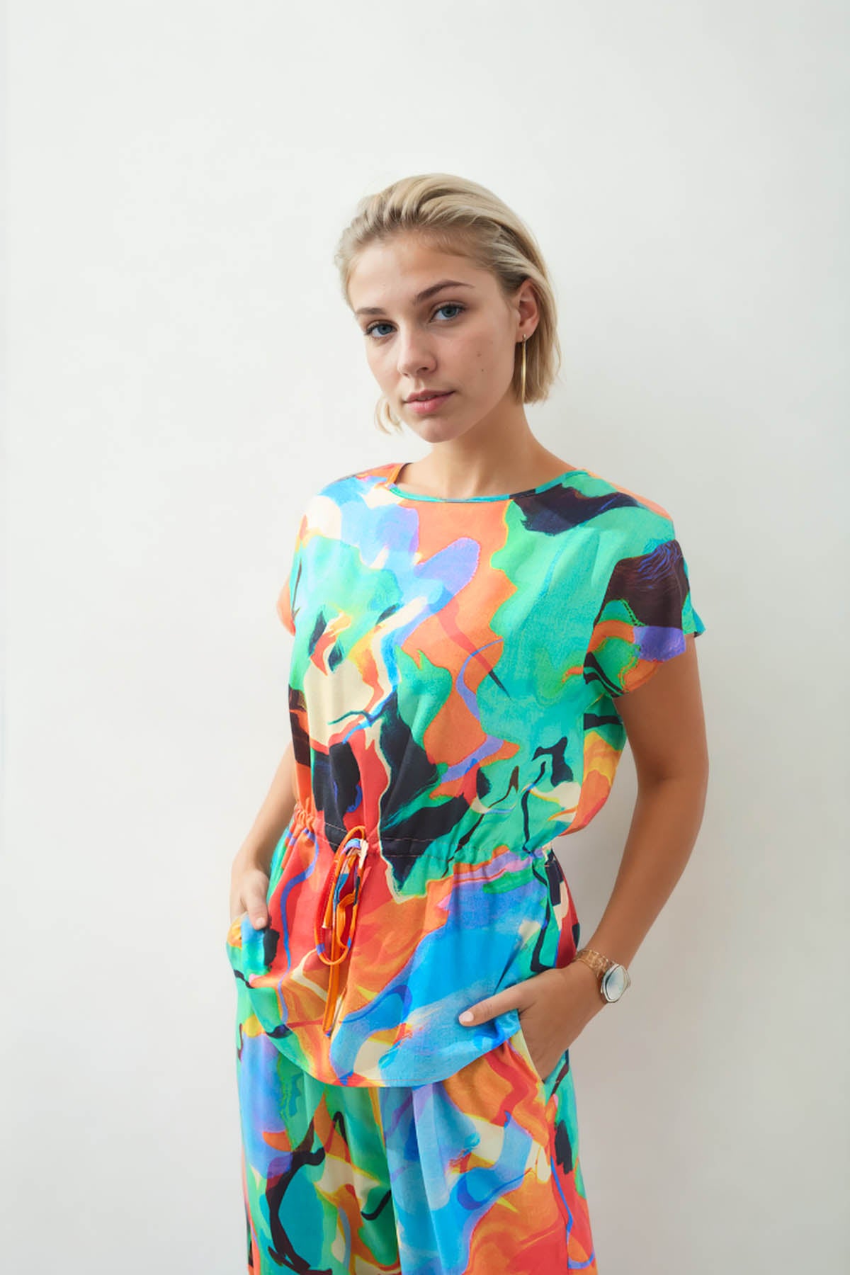 BLOUSE WITH ABSTRACT PATTERN
