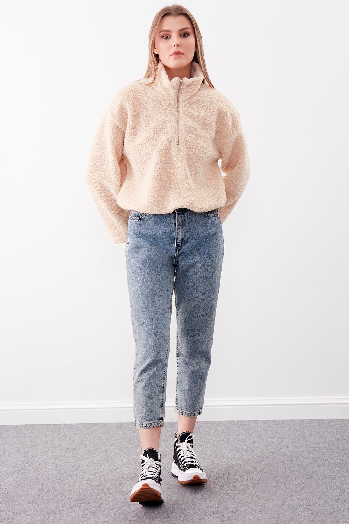 PELUSH SWEAT WITH RUCKLEBERRY