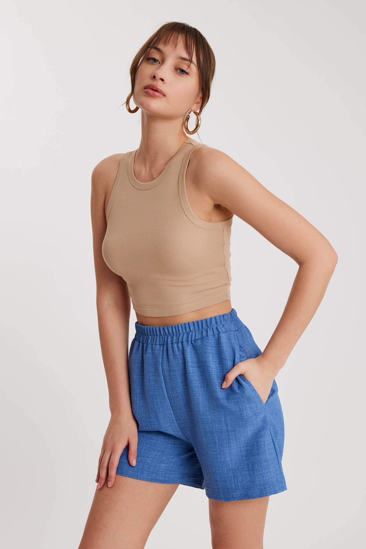 SHORTS WITH POCKET & ELASTANE WAIST