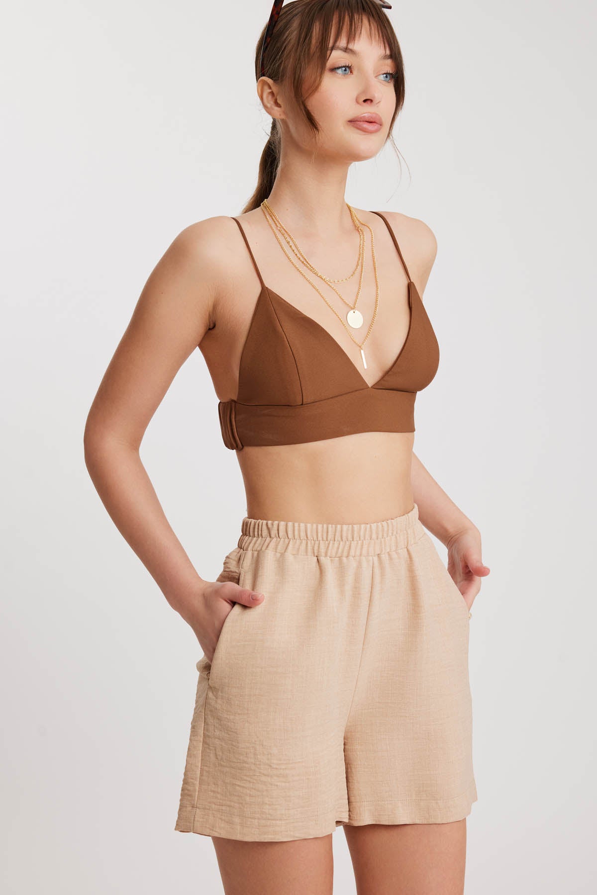 SHORTS WITH POCKET & ELASTANE WAIST