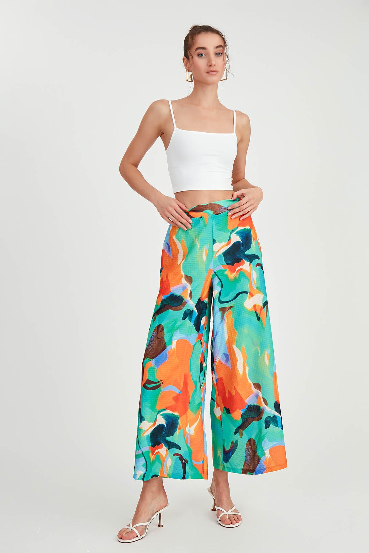 LARGE-TRACK TROUSERS WITH BELT DIAMOND PATTERNS