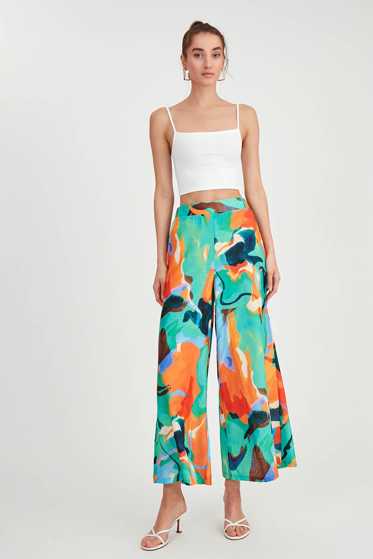 LARGE-TRACK TROUSERS WITH BELT DIAMOND PATTERNS