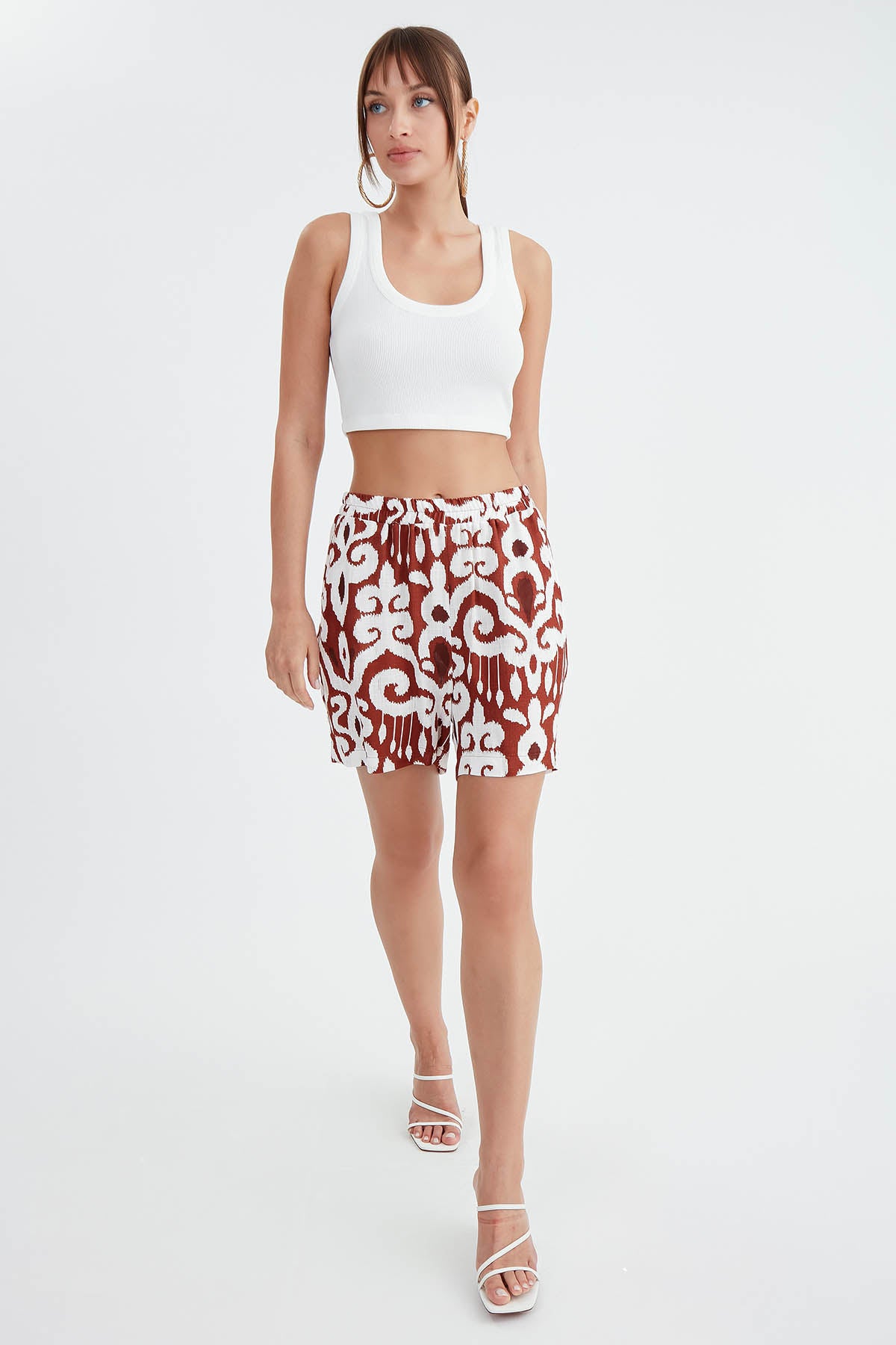 SHORTS WITH WAIST ELASTANE PATTERN