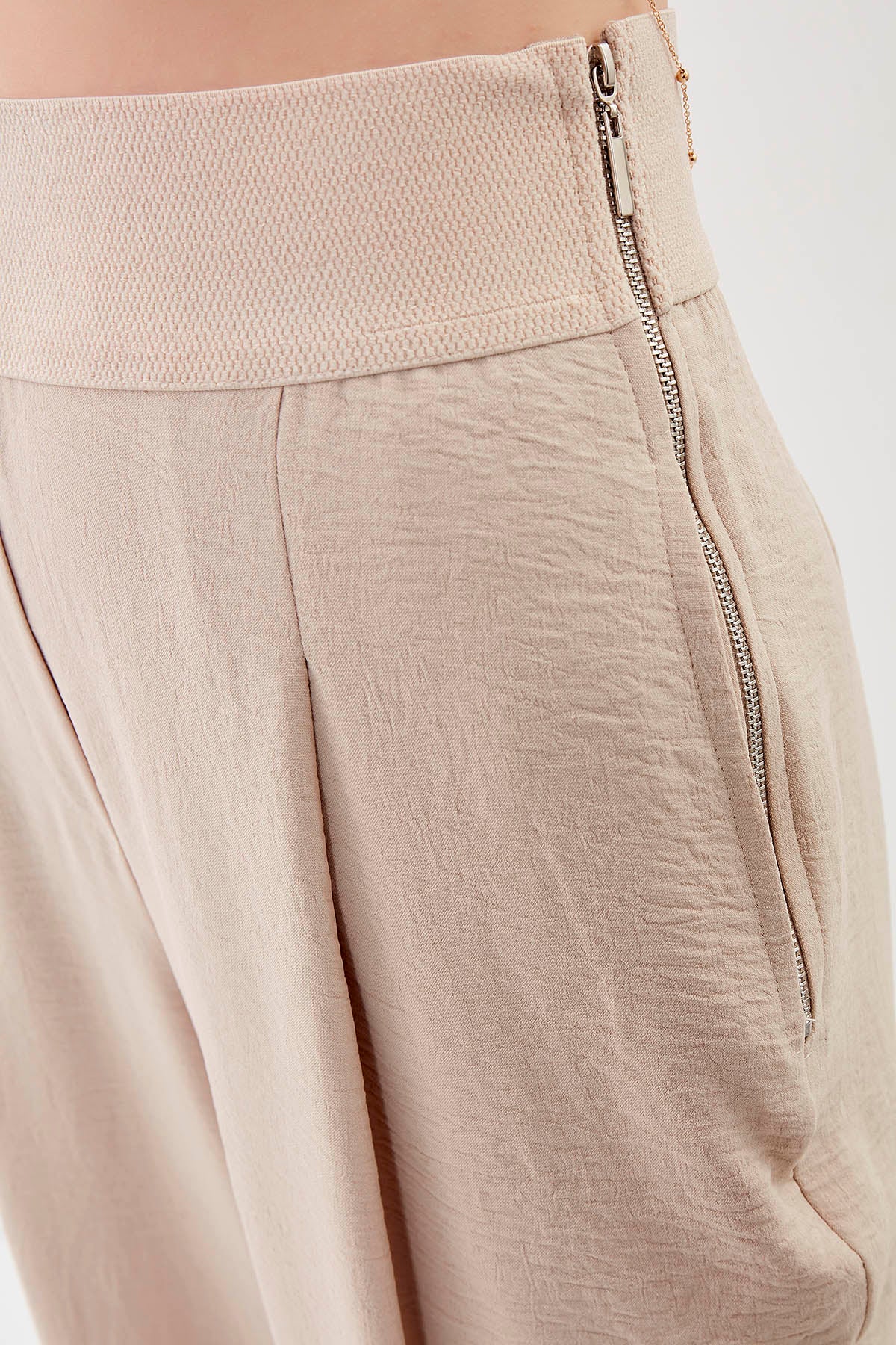 TROUSERS WITH ELASTANE WAIST