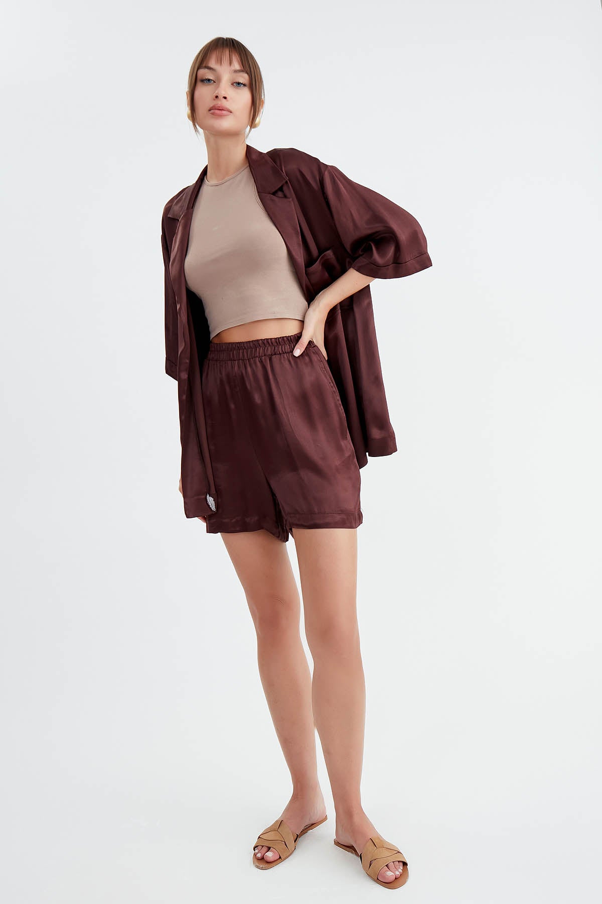 BRIGHT SATEN SHORTS WITH ELASTANE WAIST