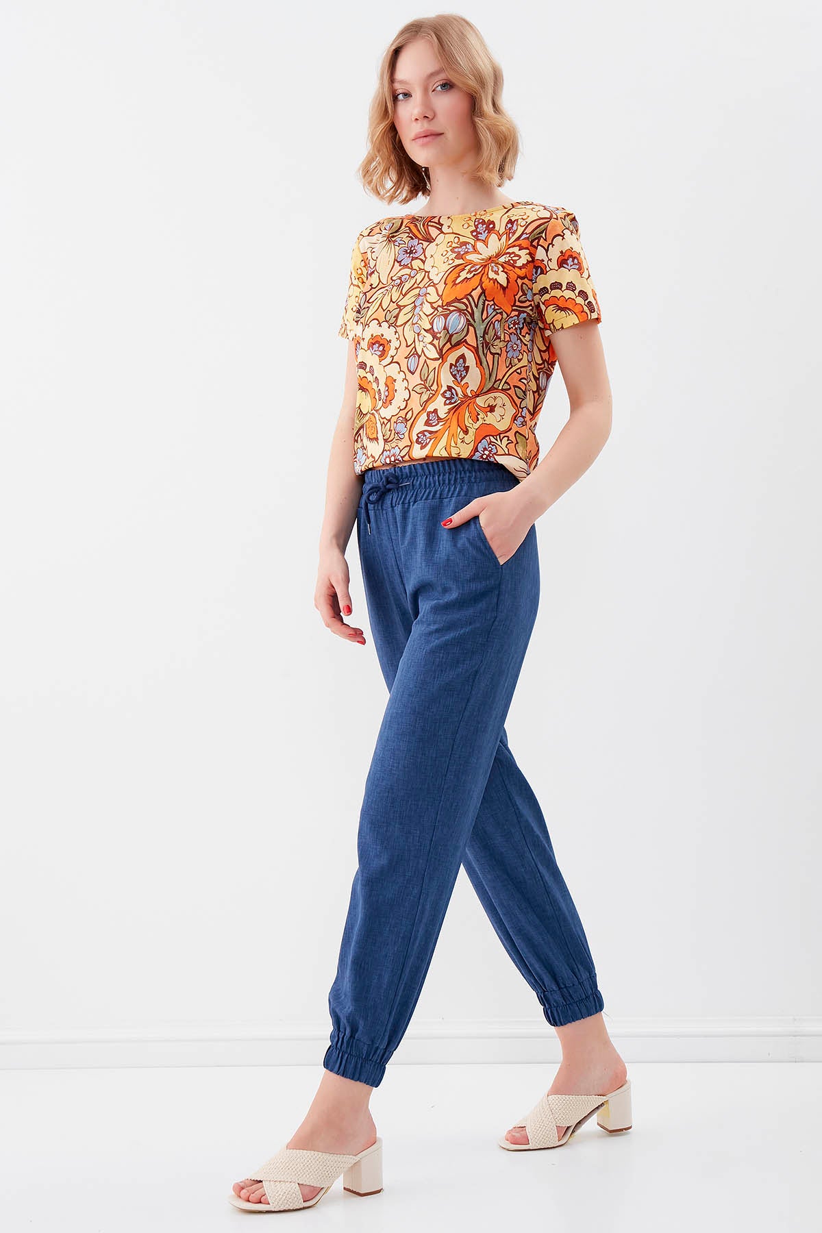 COMFY TROUSERS WITH ELASTANE WAIST AND ANKLES