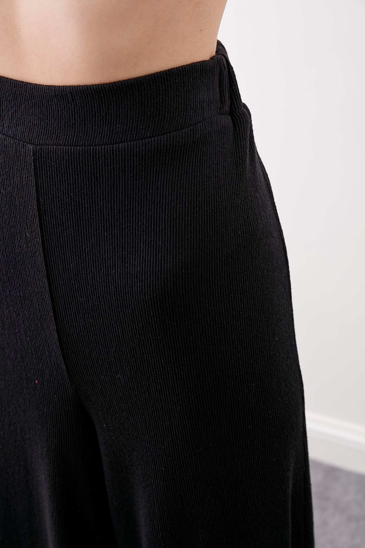 KNITTED TROUSERS