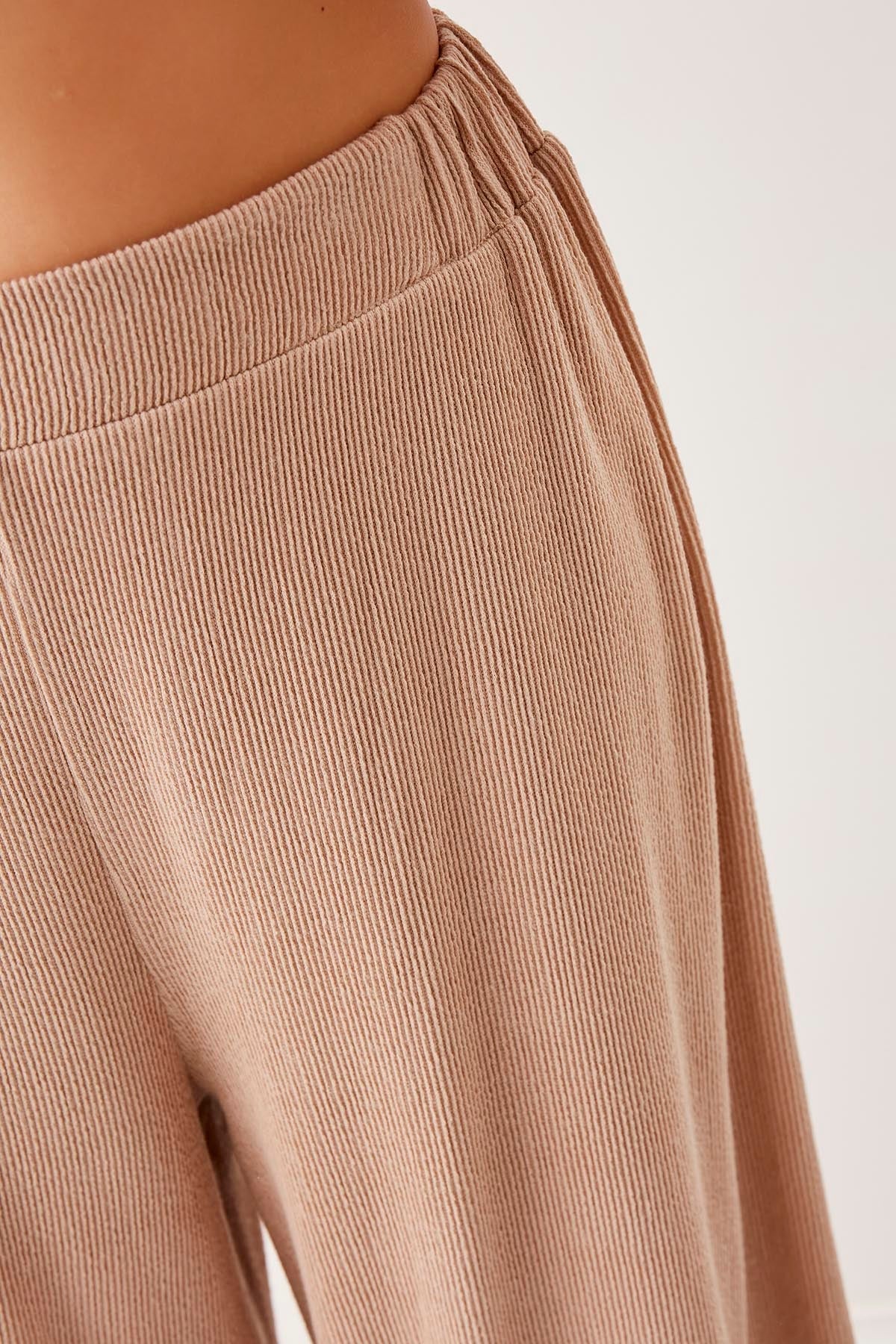 KNITTED TROUSERS