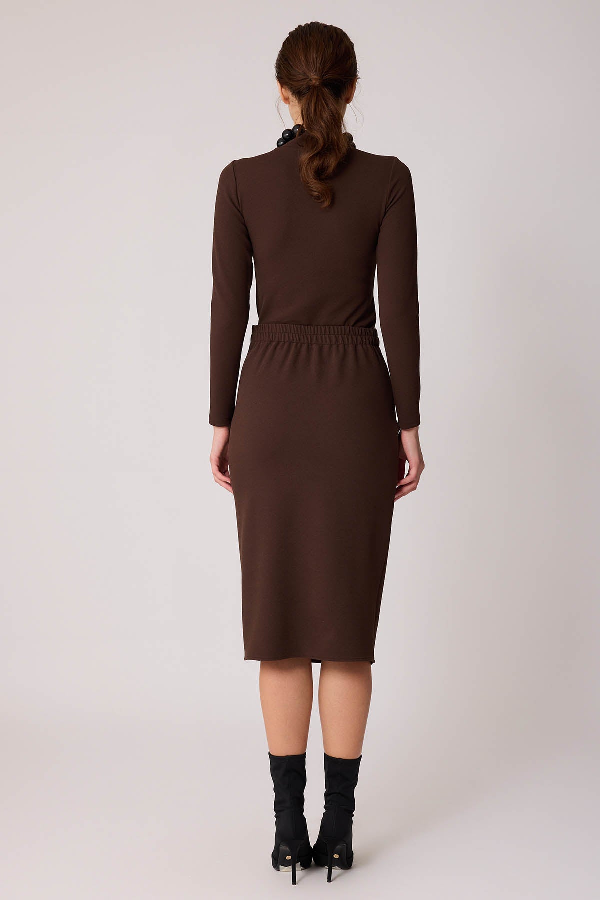 SKIRT WITH MIDSIZE SPLIT
