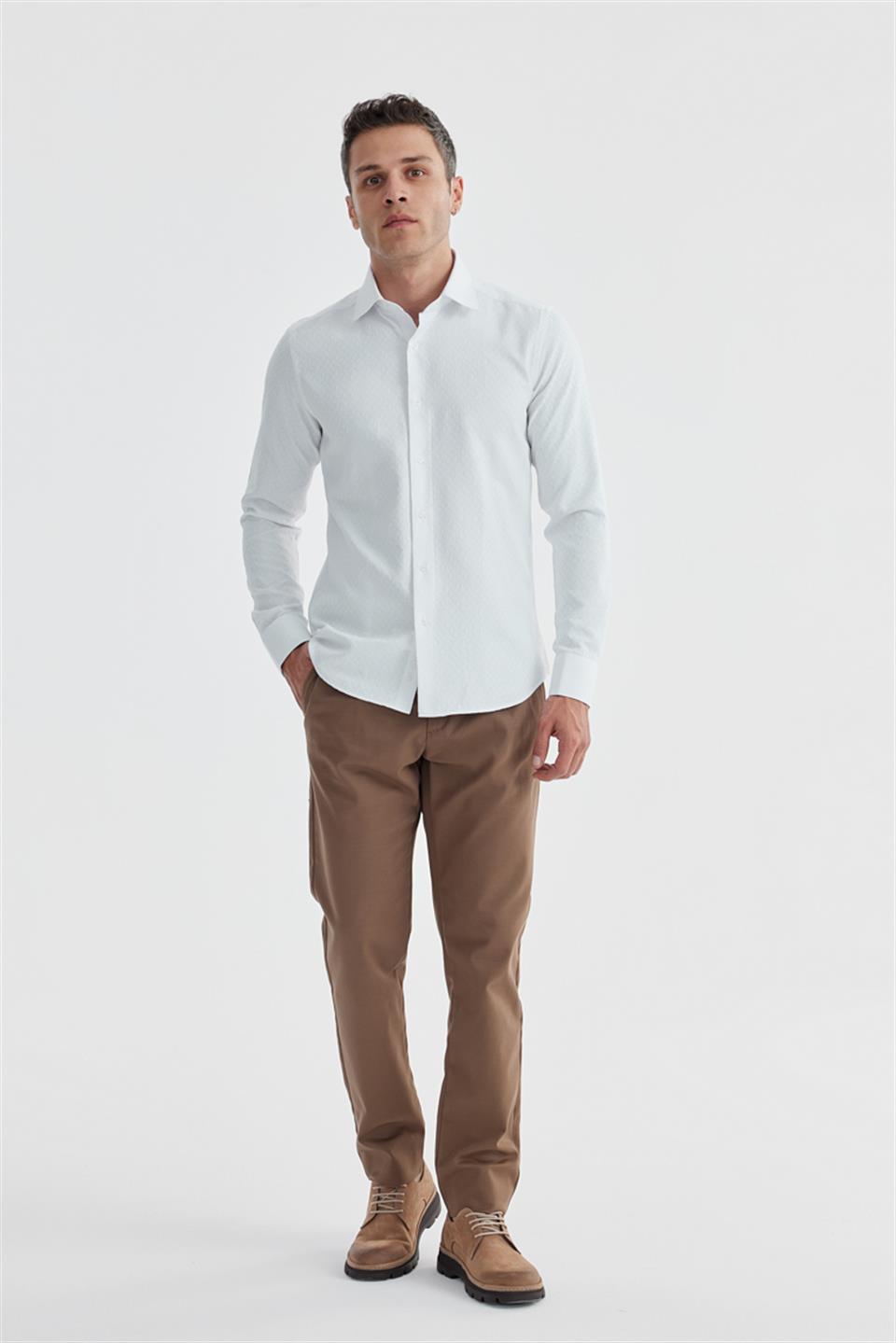 White Slim Fit With A Classical Tie With A Cotton Shirt