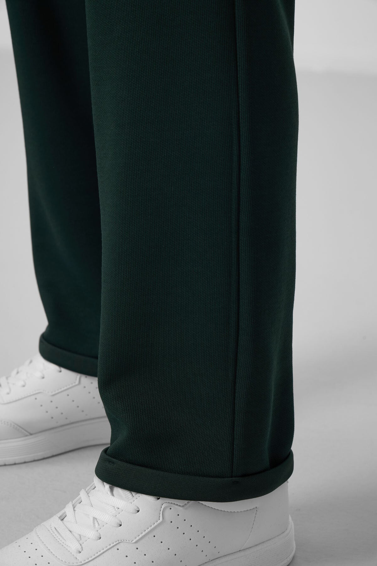 Pine Green Textured Surface Comfortable Fit Palazzo Men's Trousers - 82164