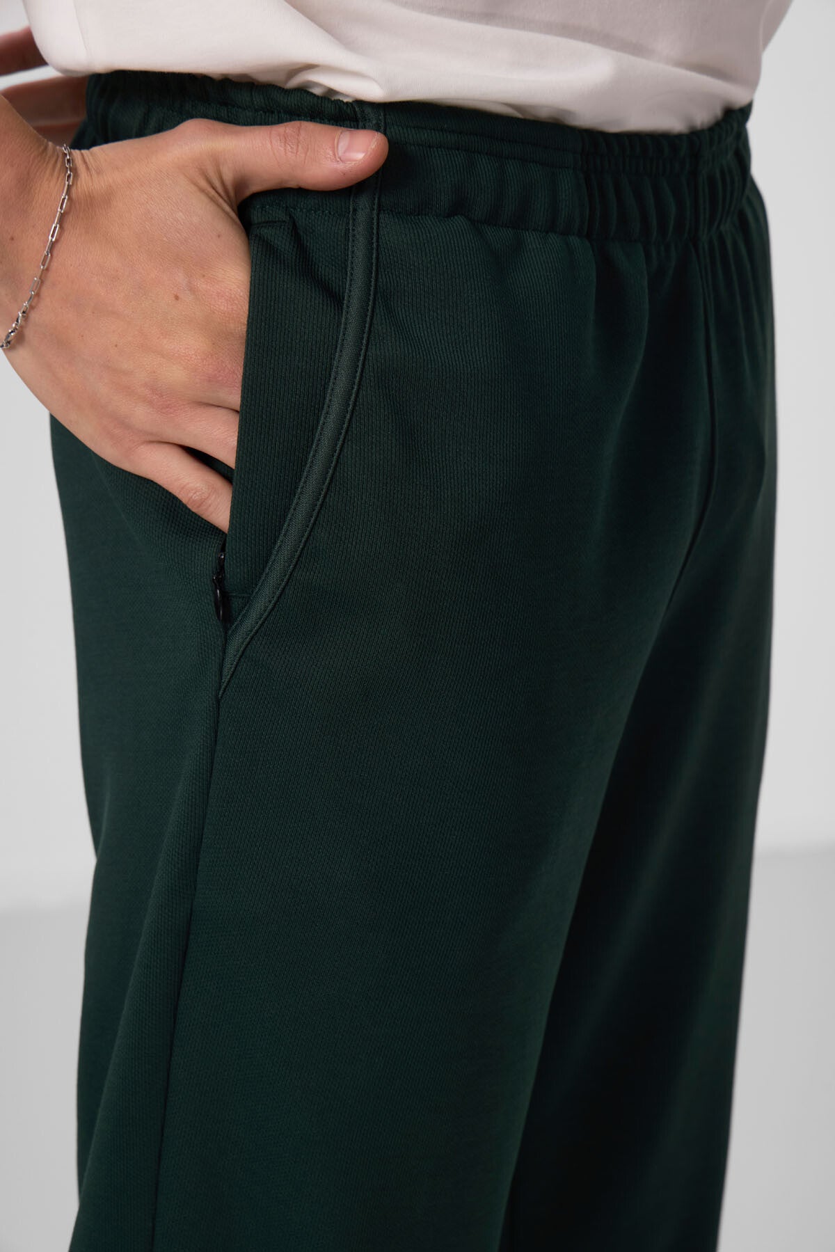 Pine Green Textured Surface Comfortable Fit Palazzo Men's Trousers - 82164