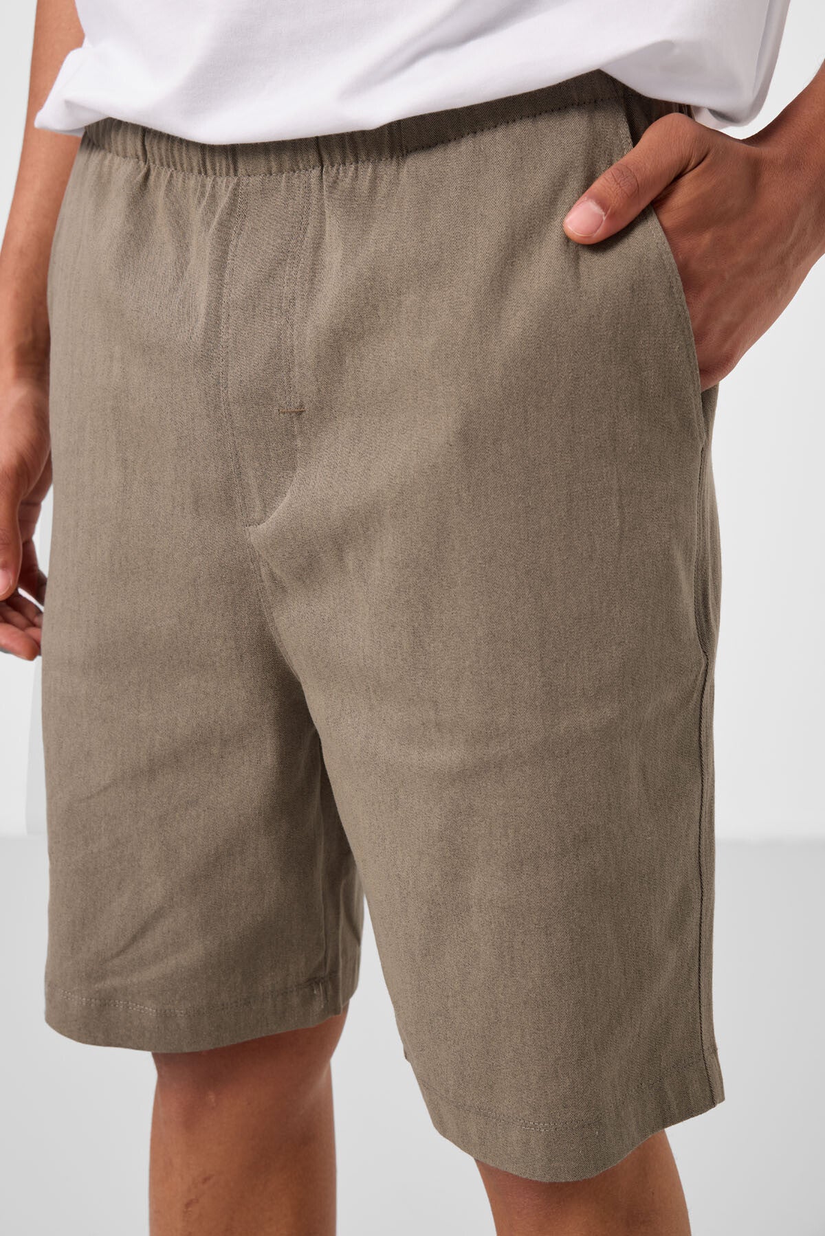 Camel Standard Fit Weaving Lightweight Flexible Chino Men's Shorts - 81291