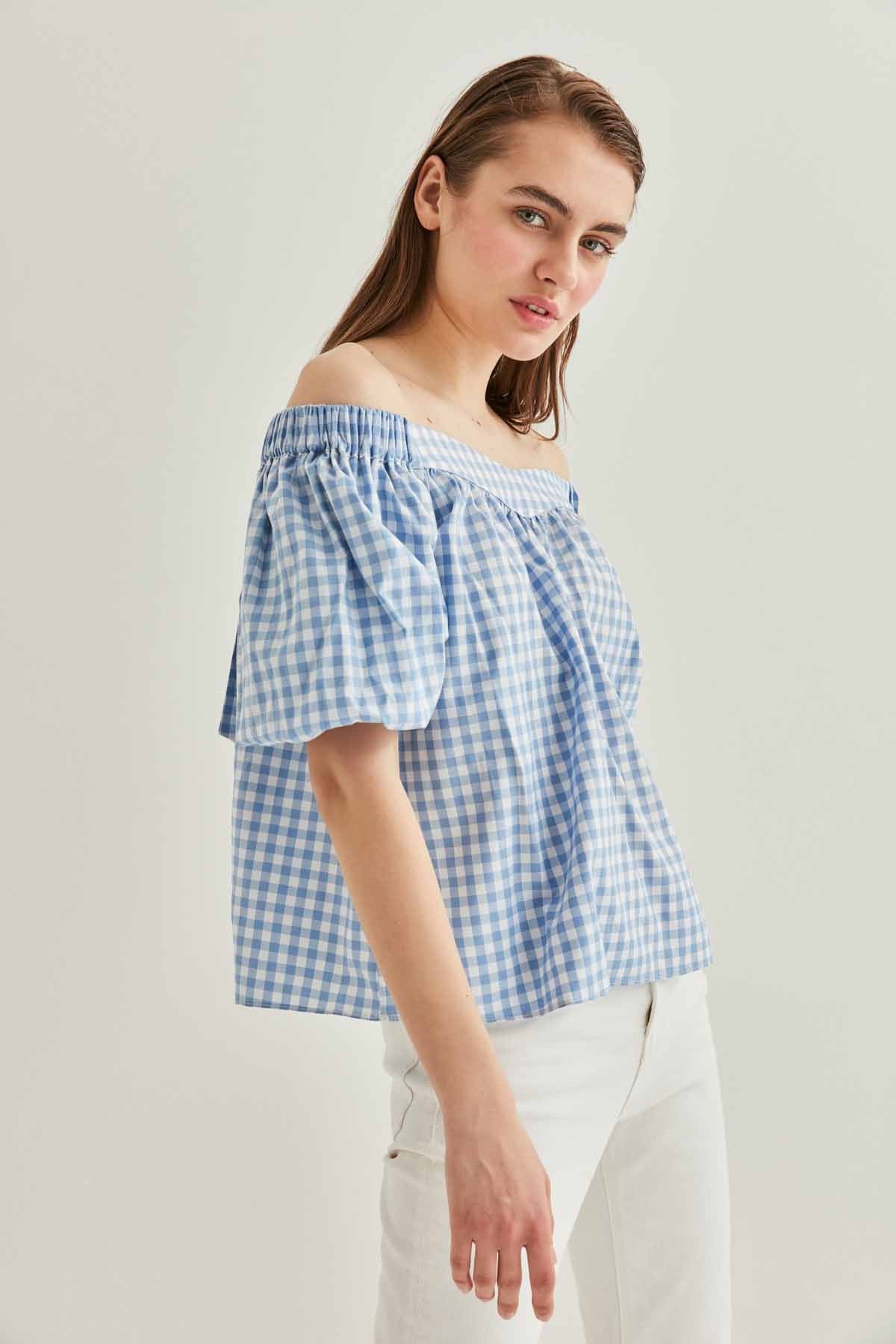 CARMEN COLLAR BACK-LACED BLOUSE