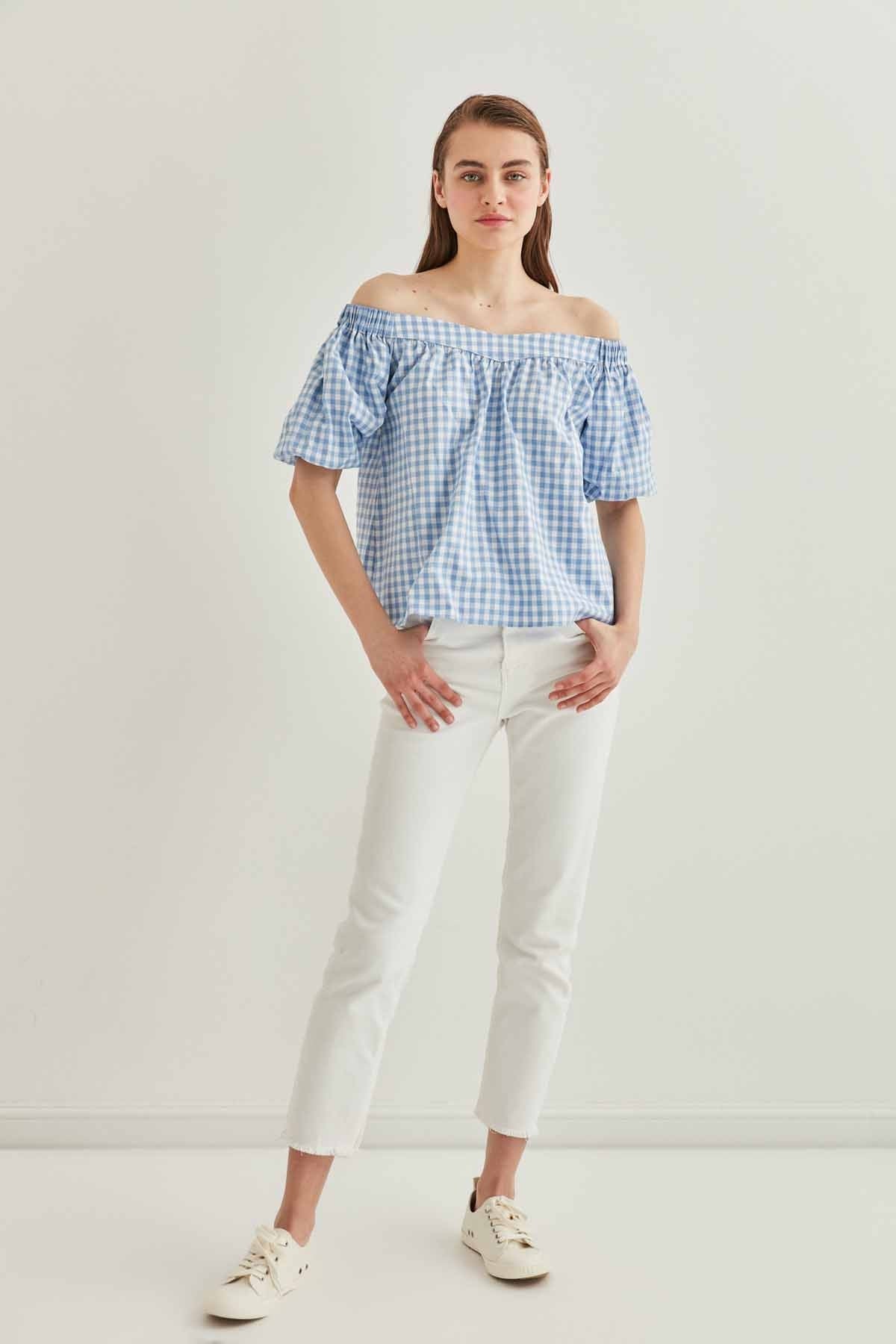 CARMEN COLLAR BACK-LACED BLOUSE