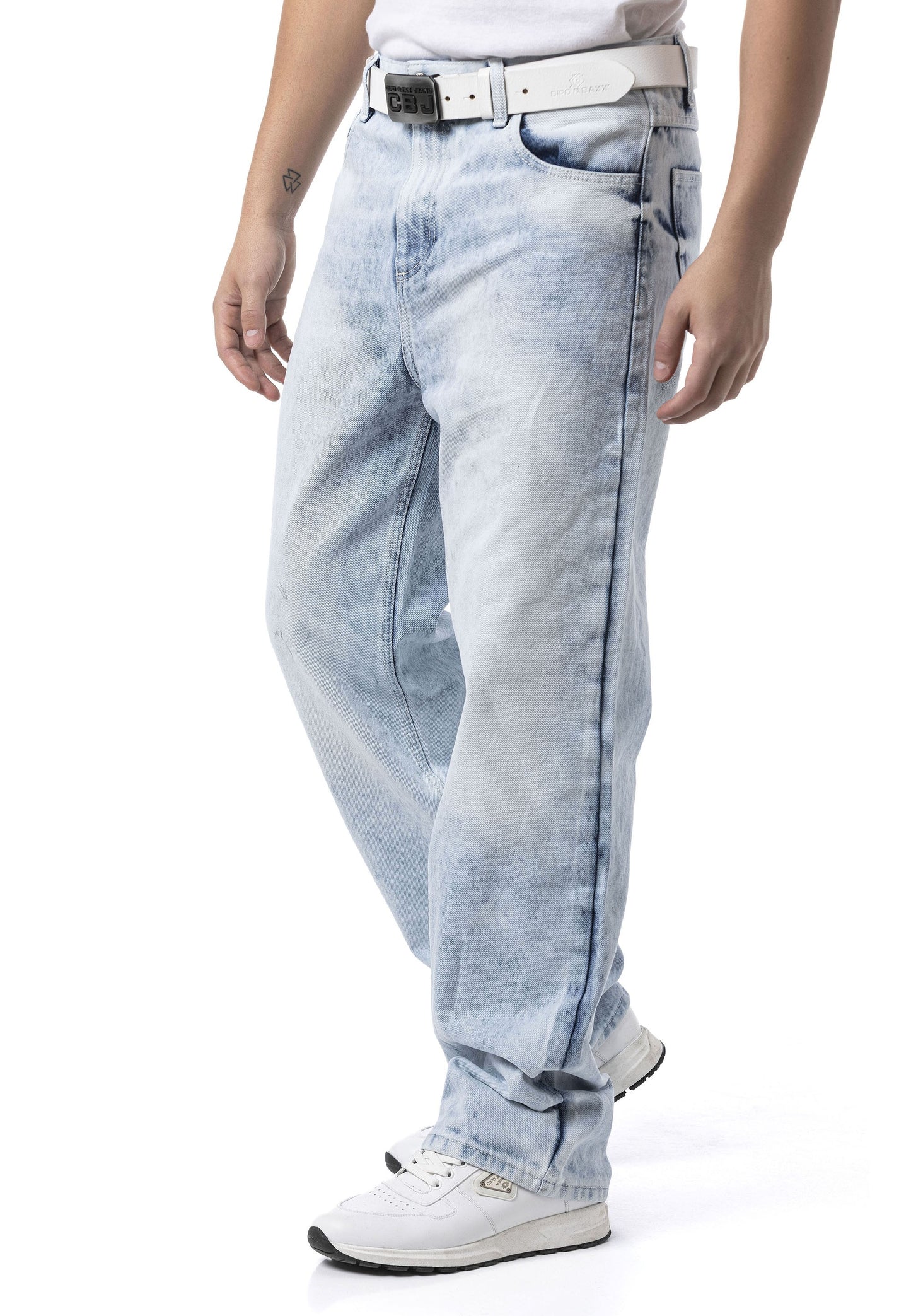 CD903 Stright cut Jeans