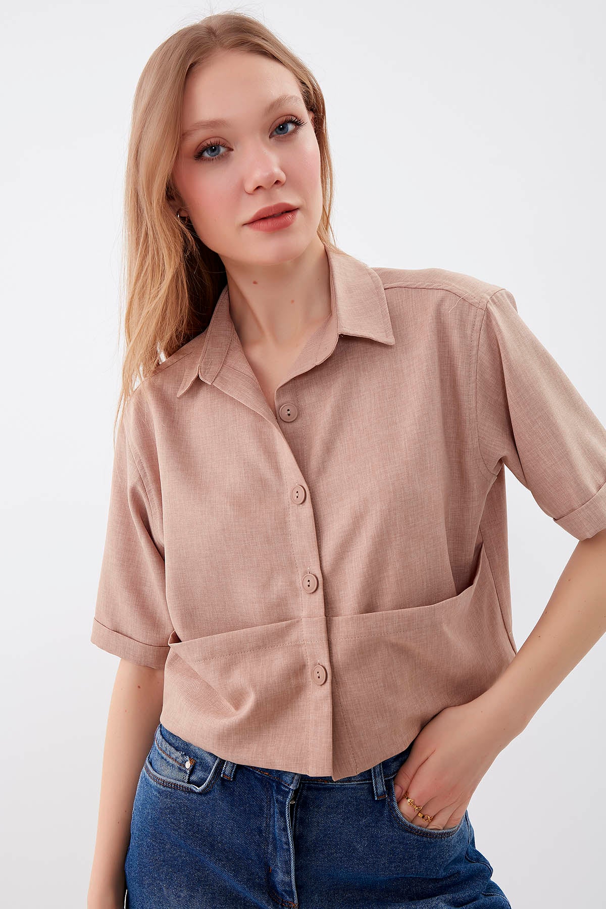 COMPACT SLEEVE CROP SHIRT